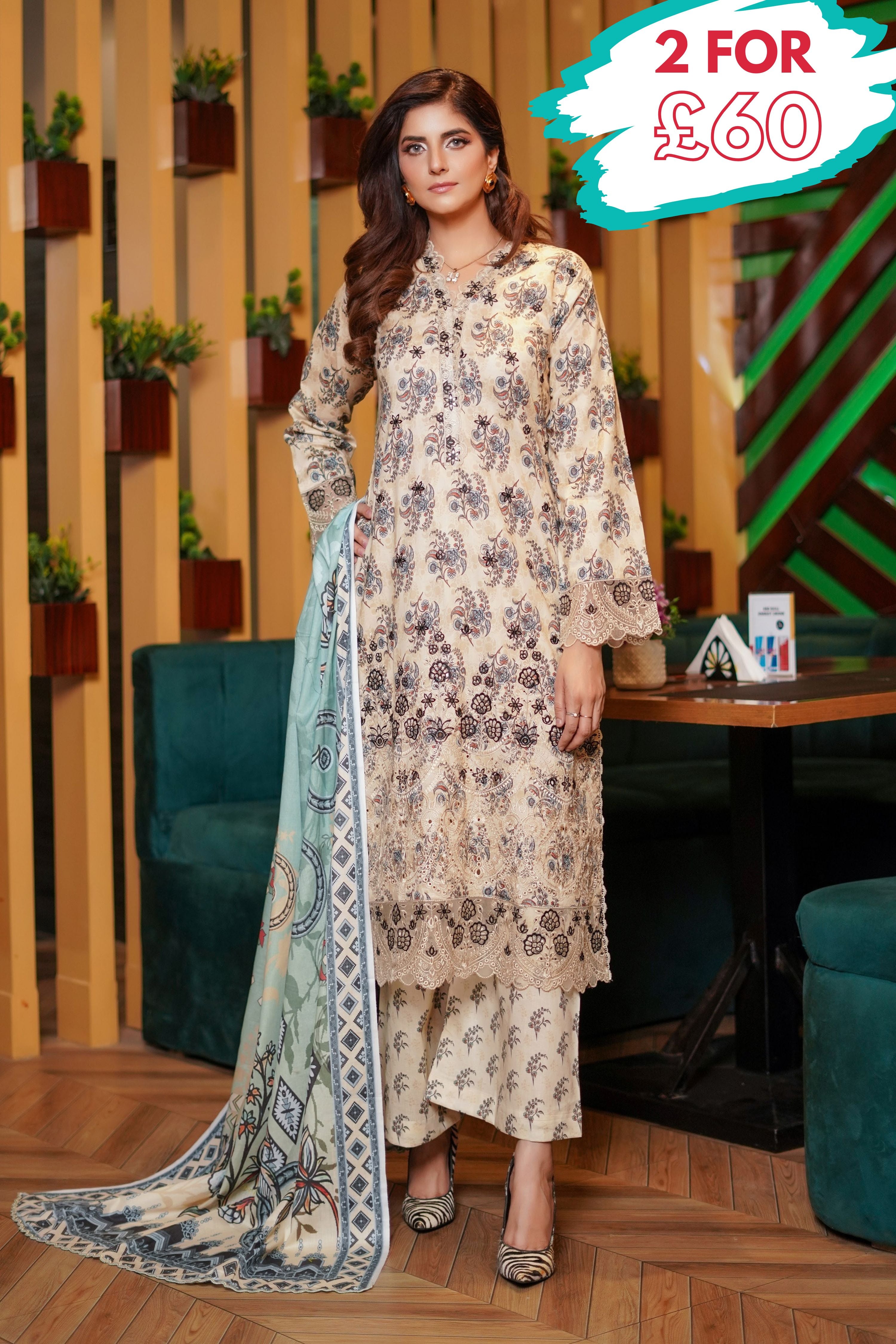 Munira Embroidered Lawn 3 Piece Suit MUN646