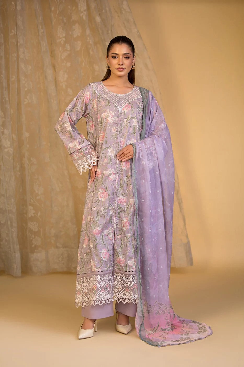 Bin Tayyab Embroidered Lawn 3 Piece Suit BIT04