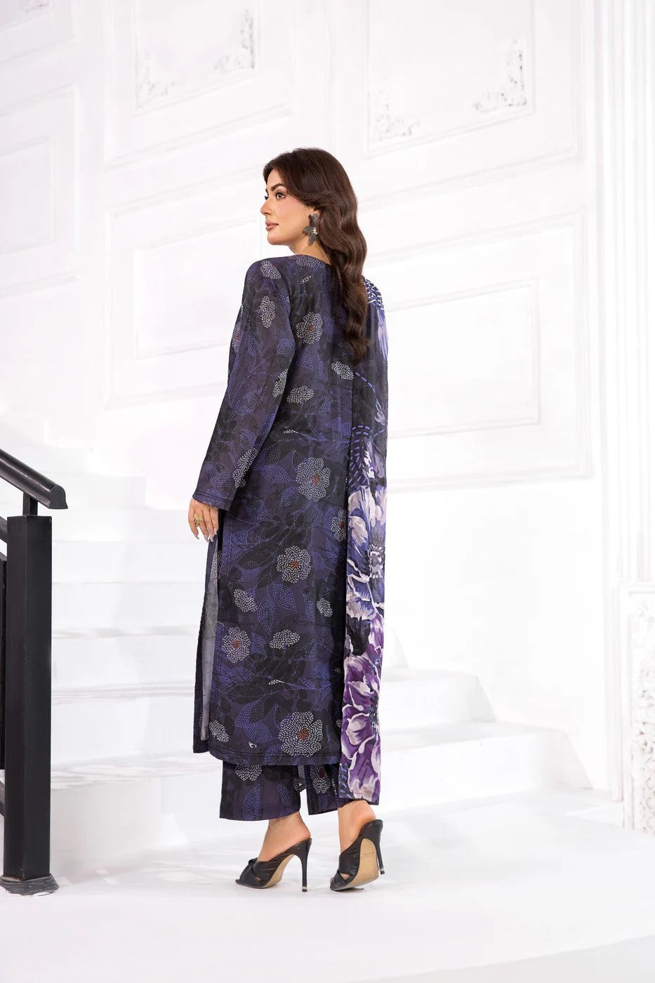 Bin Tayyab Lawn 3 Piece Suit BIT06