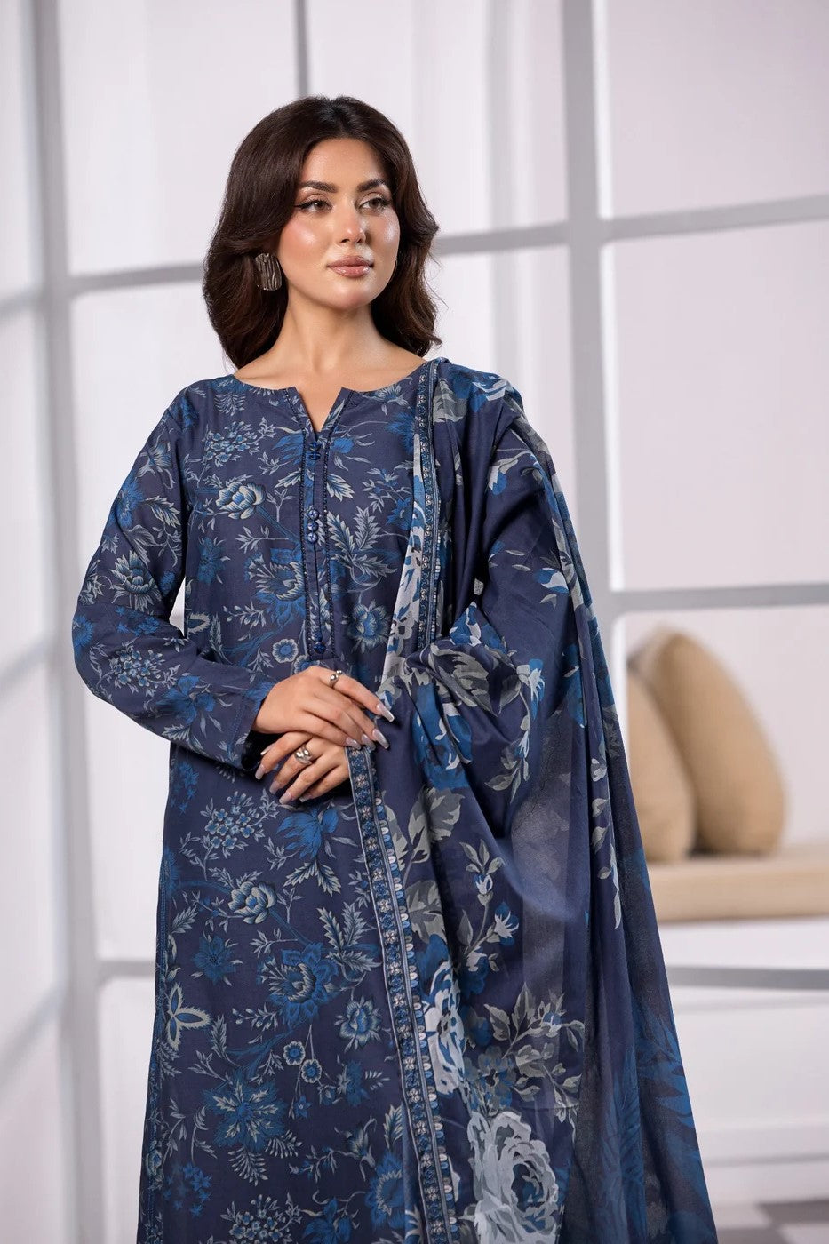 Bin Tayyab Lawn 3 Piece Suit BIT07