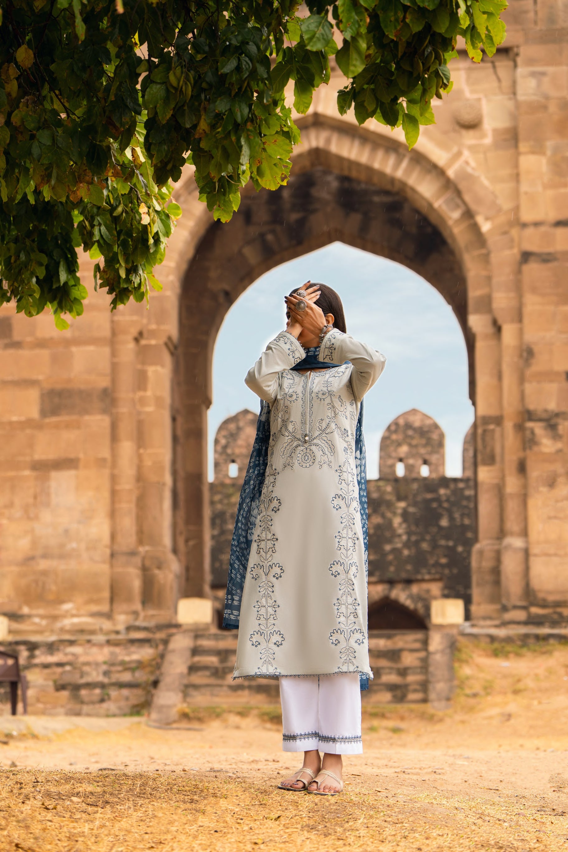 Casual Lite Embroidered Cotton 3 Piece Suit CAS07