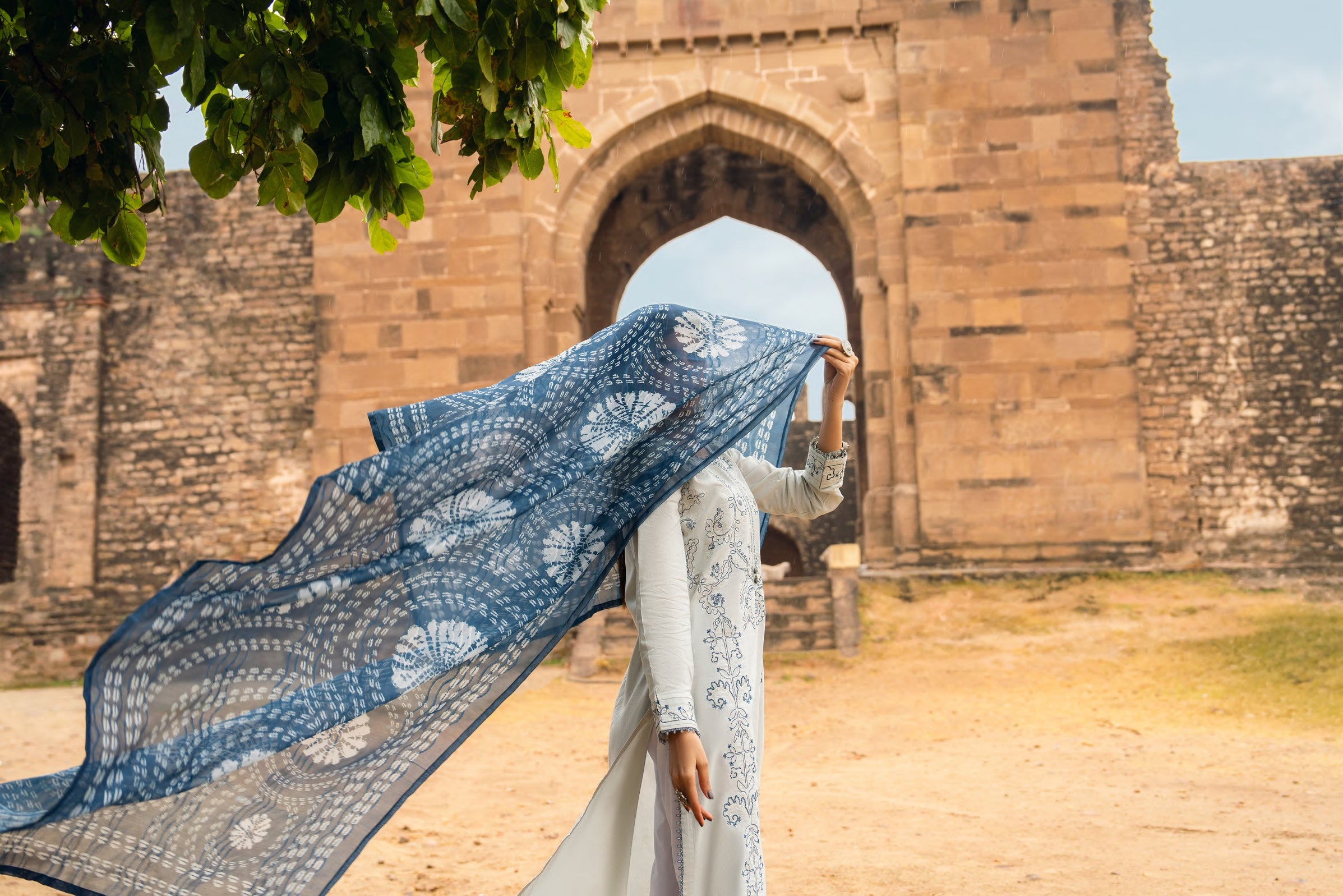 Casual Lite Embroidered Cotton 3 Piece Suit CAS07