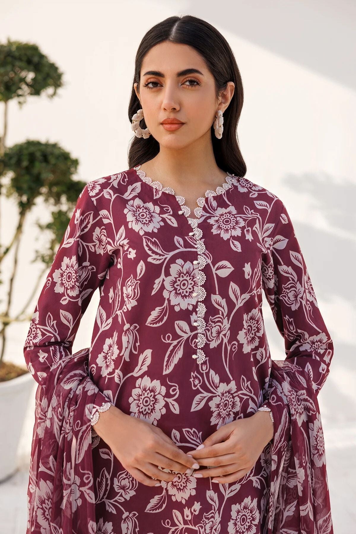Farasha Lawn Imperial Bloom Dove 3 Piece Suit FAR03