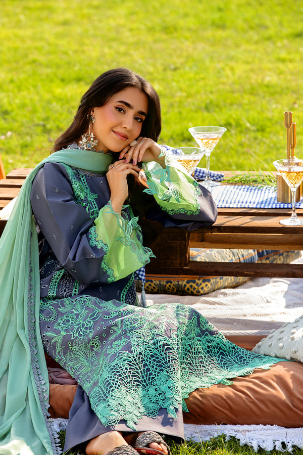 Heeras Embroidered Cambric 3 Piece Suit HEE40