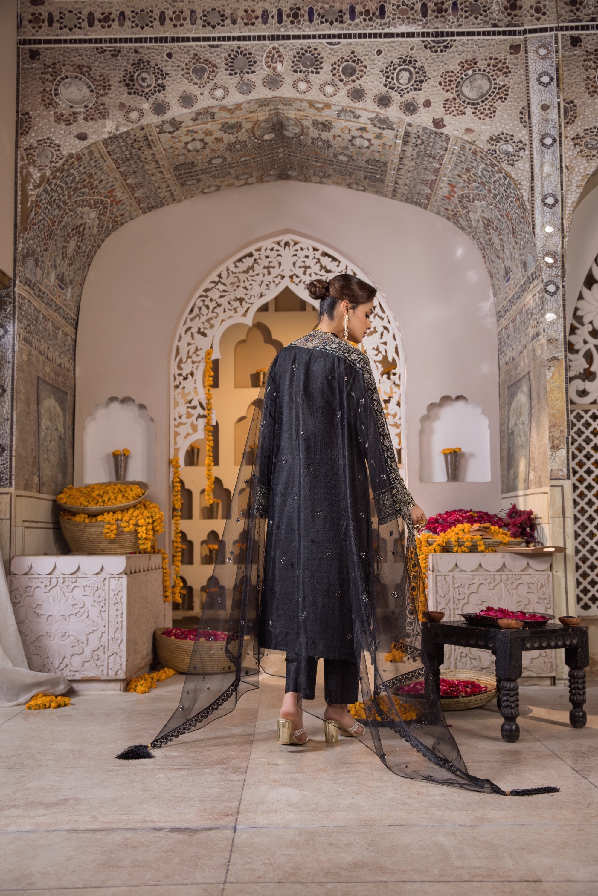 Heeras Embroidered Cambric 3 Piece Suit HEE17