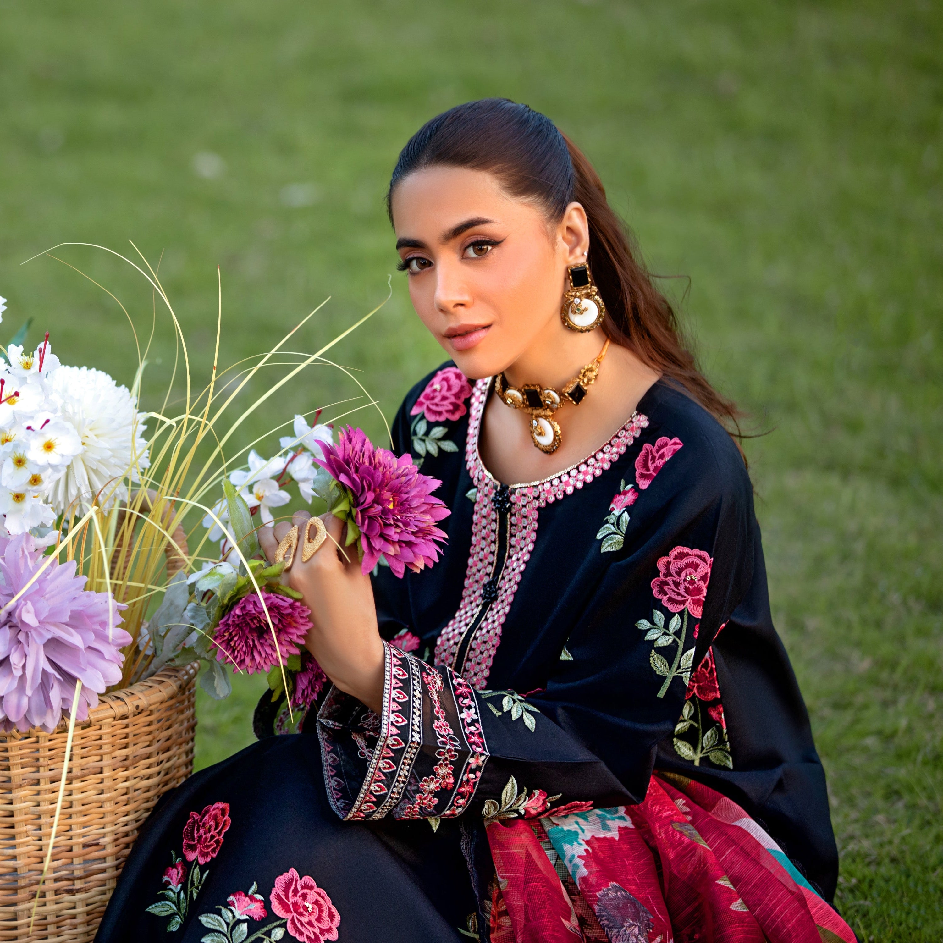 Heeras Embroidered Cambric 3 Piece Suit HEE32