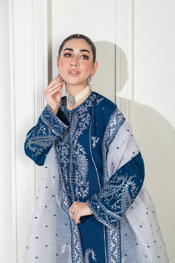 Heeras Embroidered Dhanak 3 Piece Suit HEE67