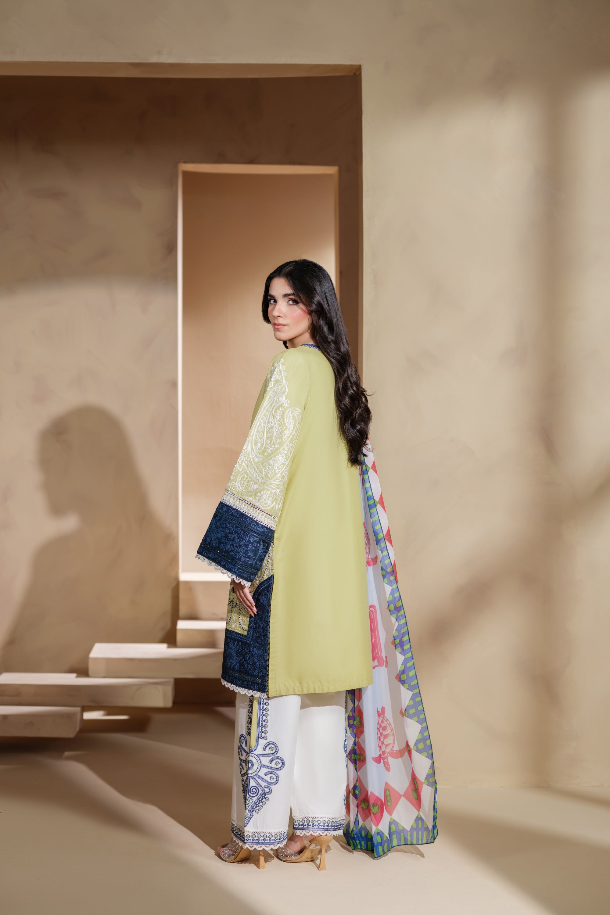 Heeras Embroidered Viscose 3 Piece Suit HEE50