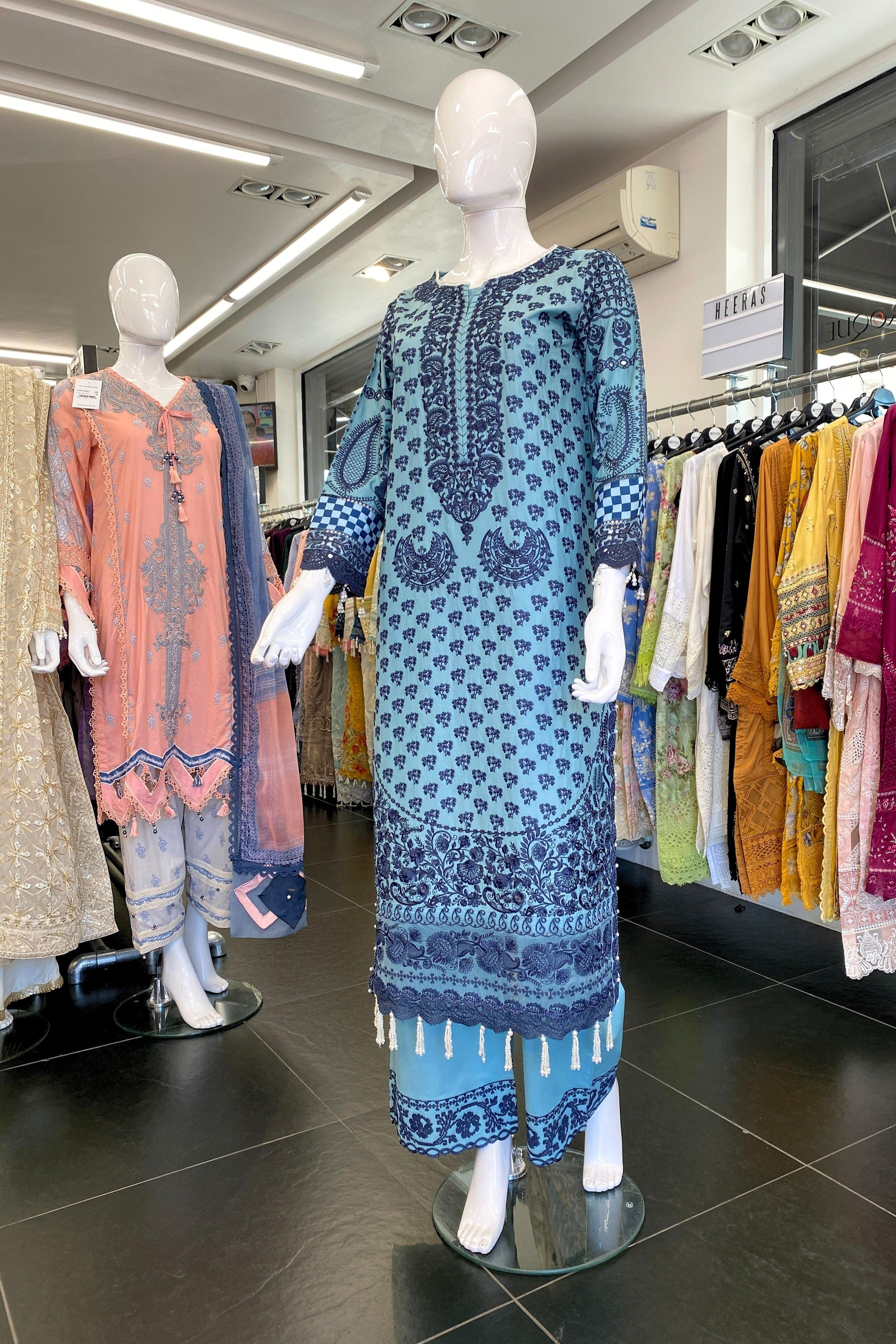 Imrozia Hania Luxury Lawn Parizay IMR228