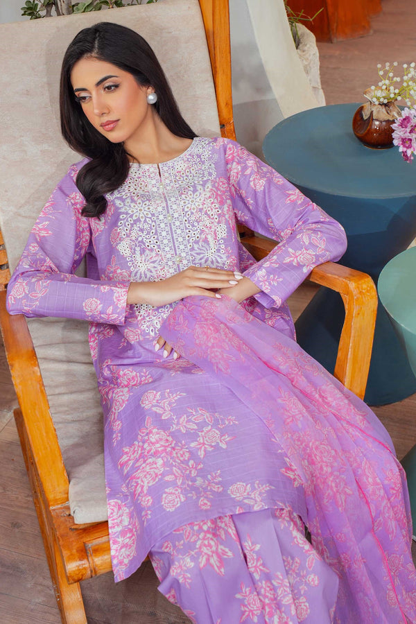 Limelight Embroidered Lawn 3 Piece Suit LIM378