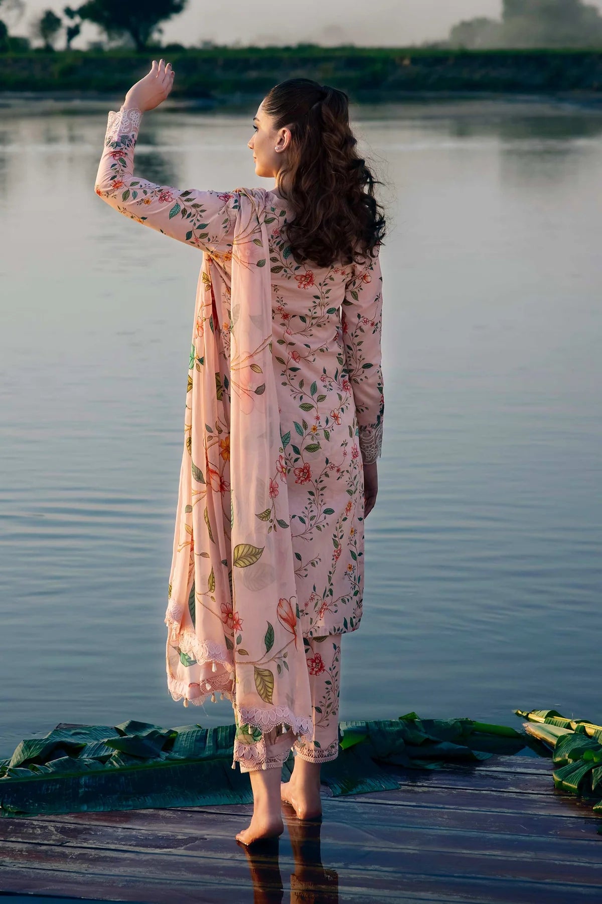 Maria B Lawn 3 Piece Suit MAR159