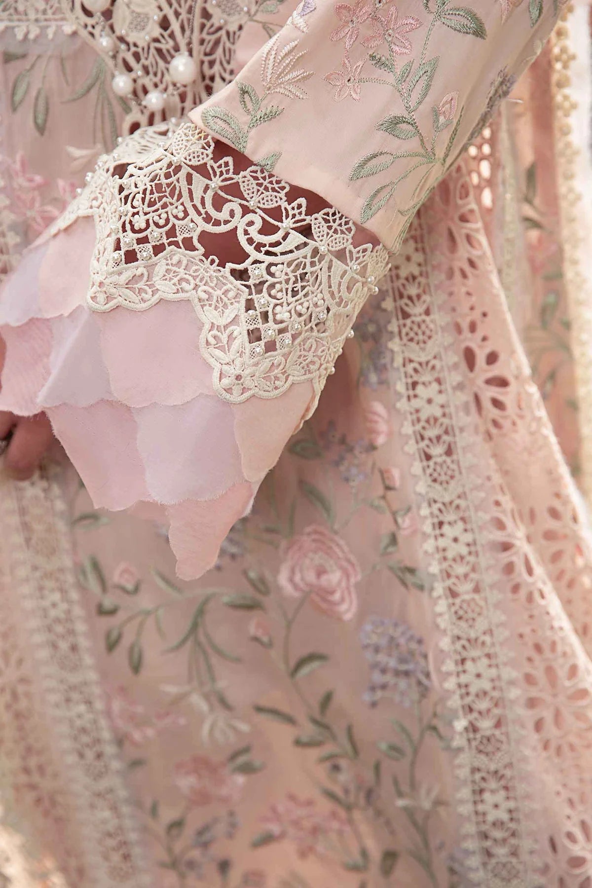 Maria B Luxury Embroidered Lawn 3 Piece Suit MAR164