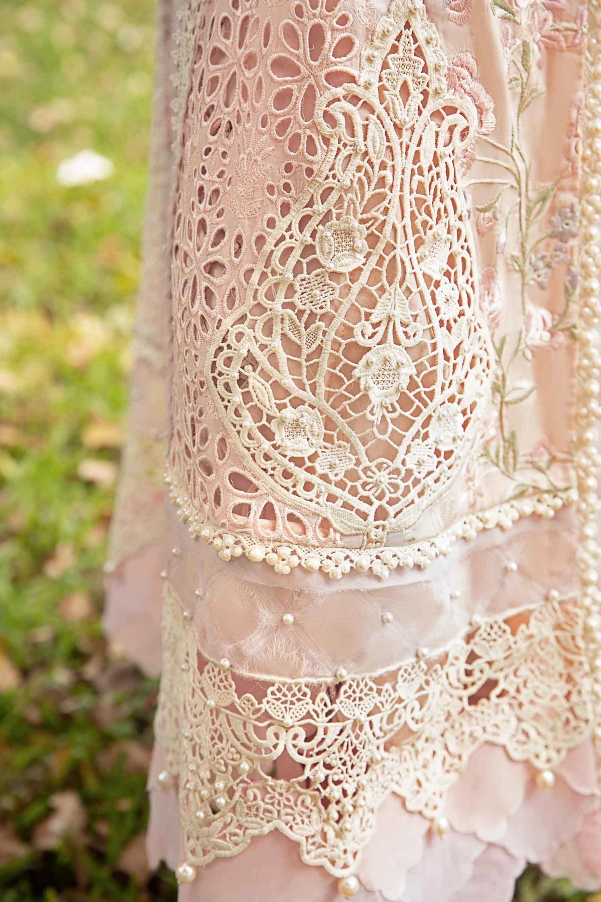 Maria B Luxury Embroidered Lawn 3 Piece Suit MAR164