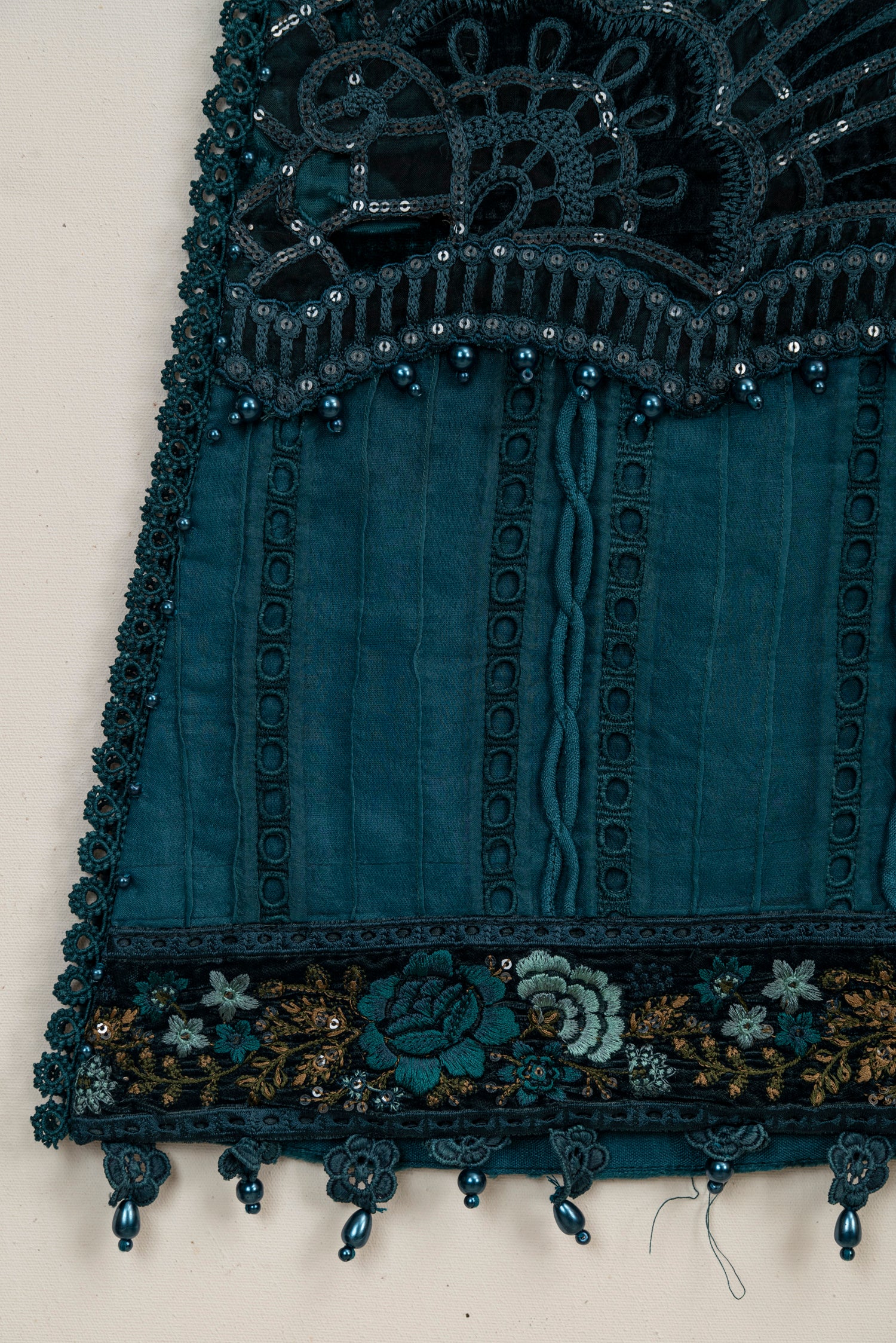 Maria B Luxury Velvet 3 Piece Suit MAR182