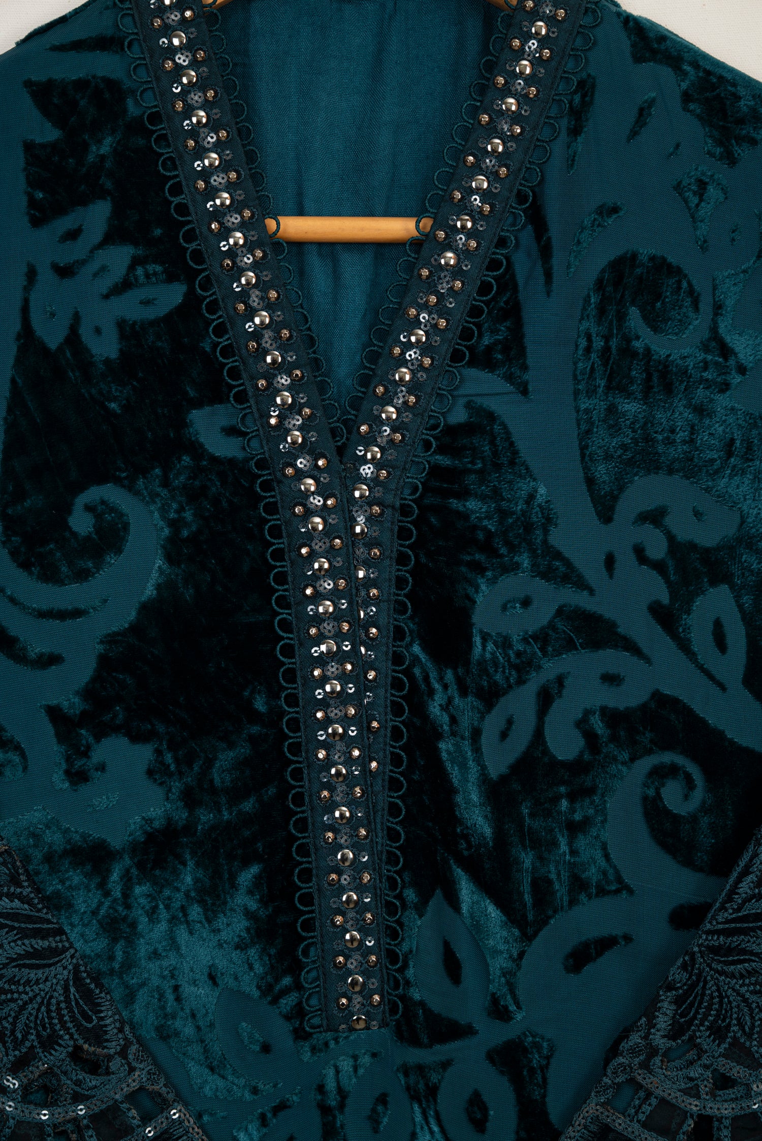 Maria B Luxury Velvet 3 Piece Suit MAR182