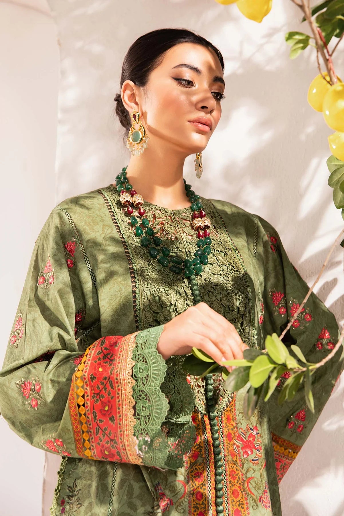 Maria B M Prints Embroidered Lawn 3 Piece Suit MAR170