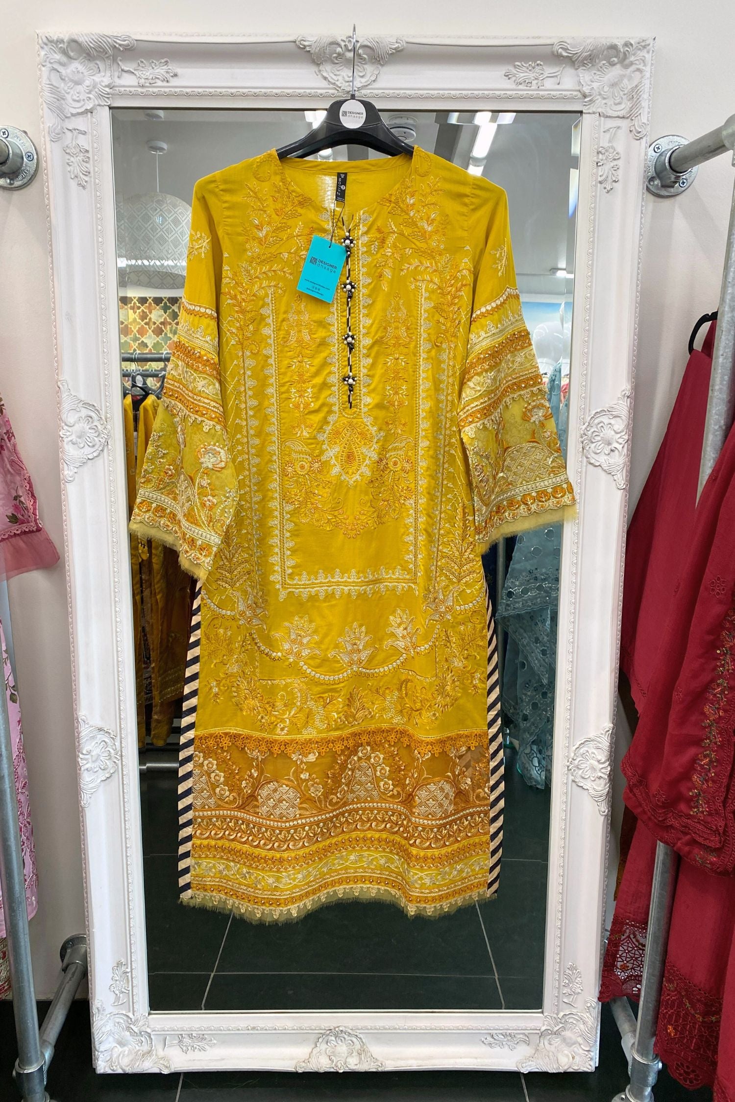 Motifz Embroidered Luxury Lawn 3 Piece Suit MOT02