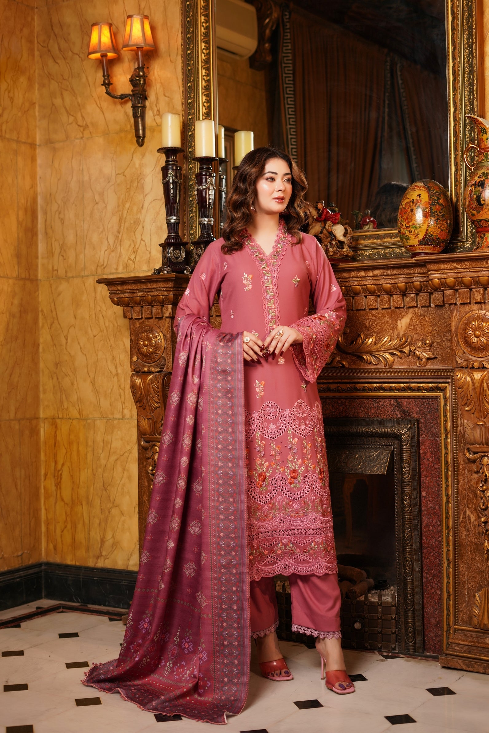 Munira Festive Dhanak 3 Piece Suit MUN678