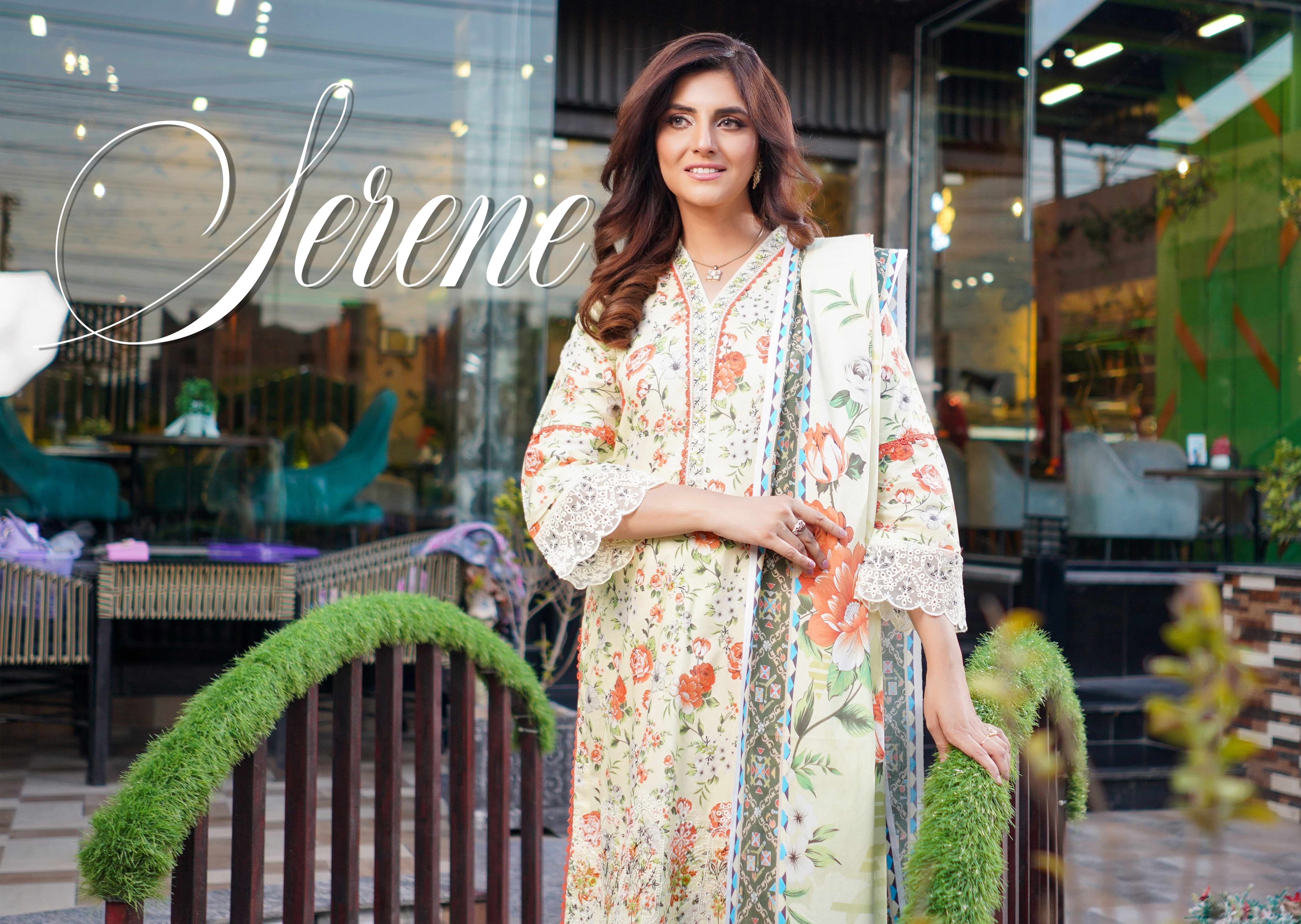 Munira Embroidered Lawn 3 Piece Suit MUN644