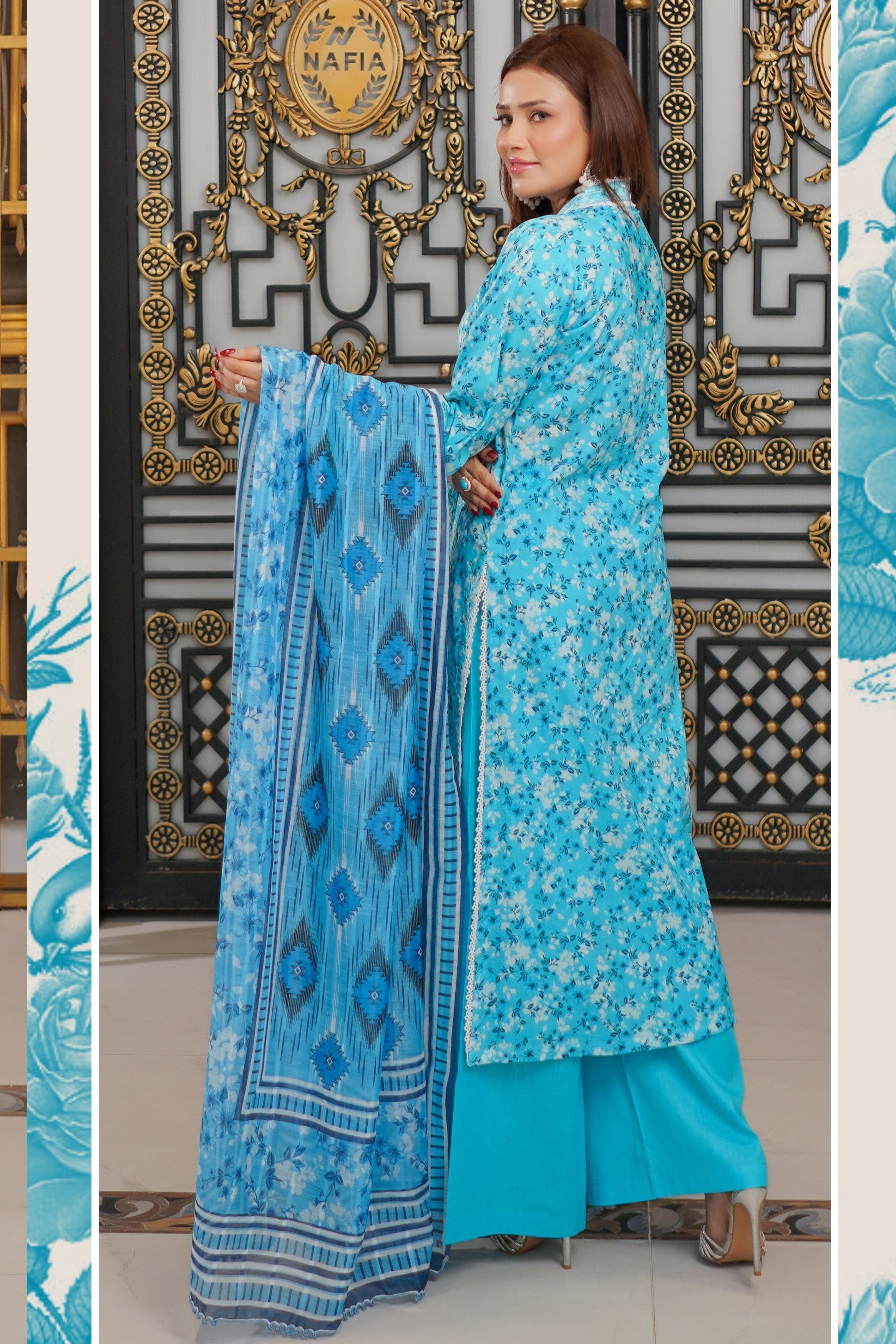 Munira Embroidered Lawn 3 Piece Suit MUN656