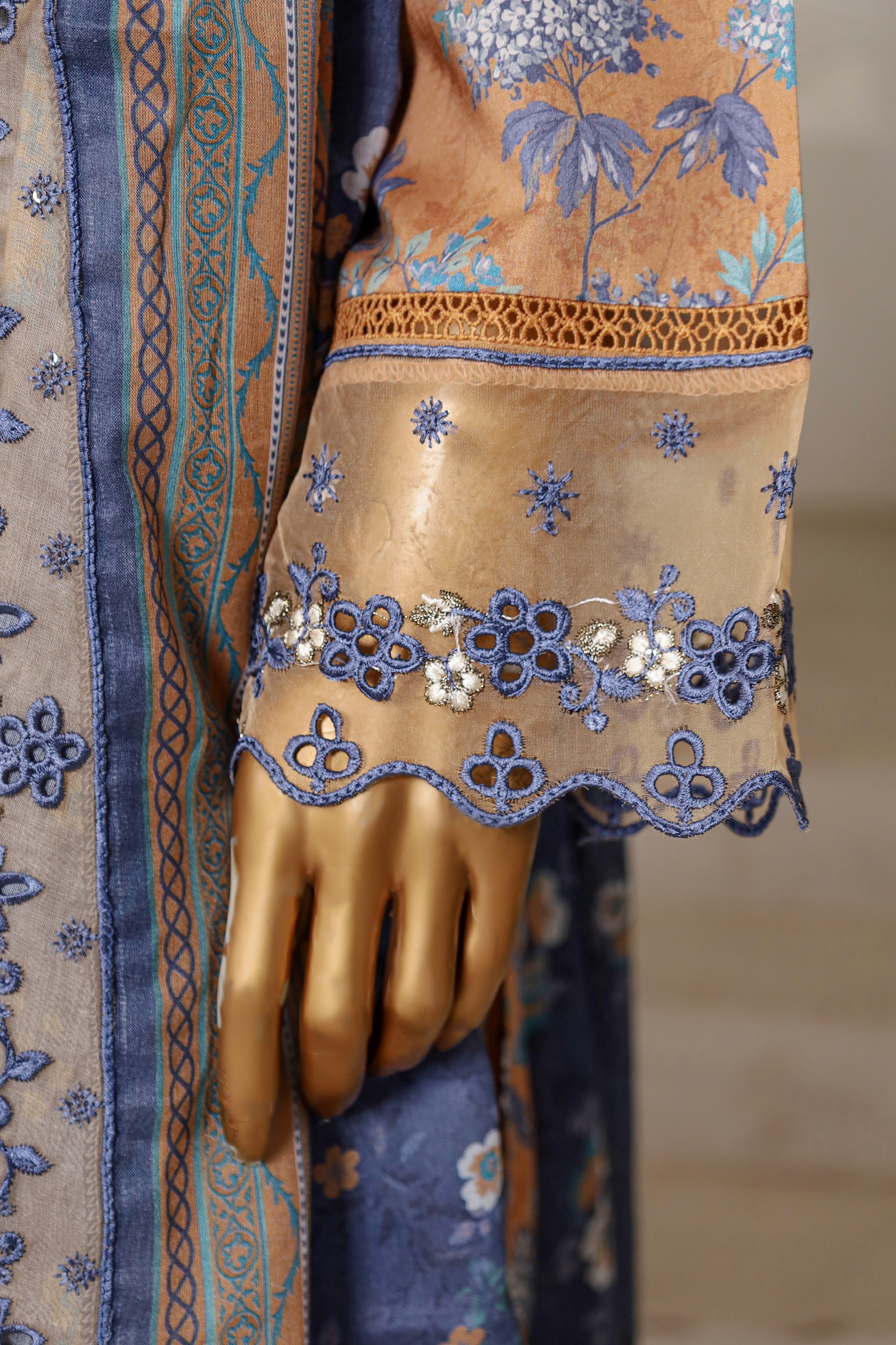 Sada Bahar Embroidered Lawn 3 Piece Suit SBA209