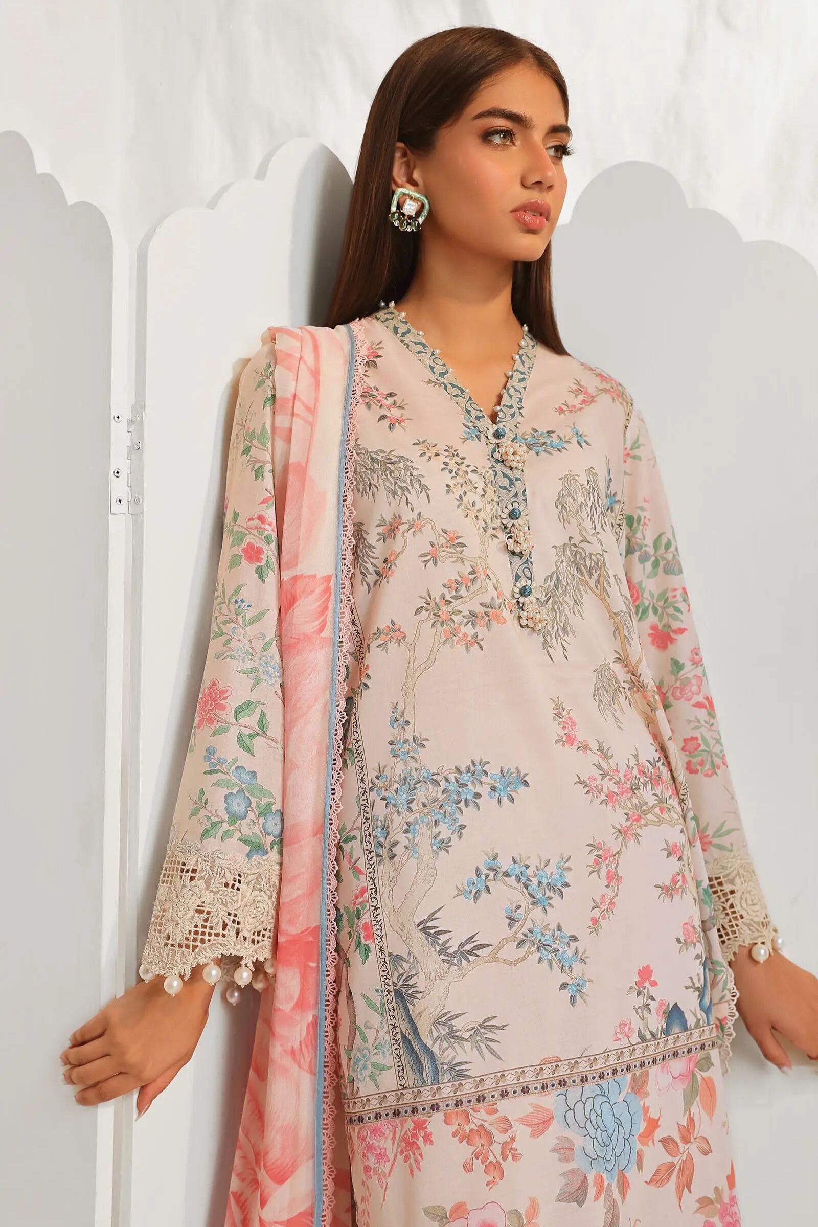 Sana Safinaz Muzlin 1A Embroidered Lawn 3 Piece Suit SAN336