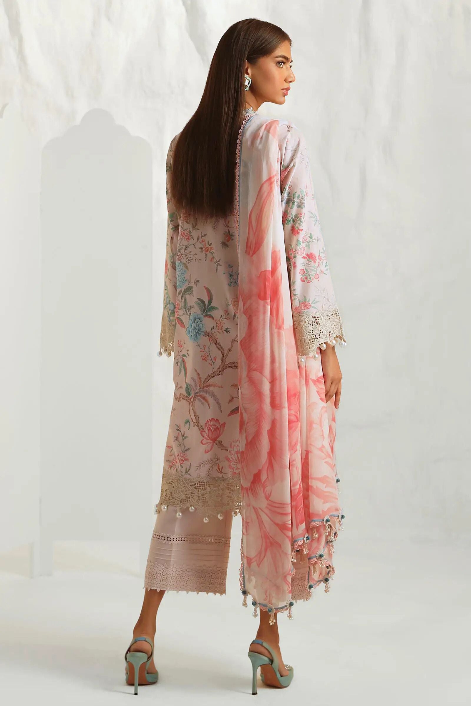 Sana Safinaz Muzlin 1A Embroidered Lawn 3 Piece Suit SAN336