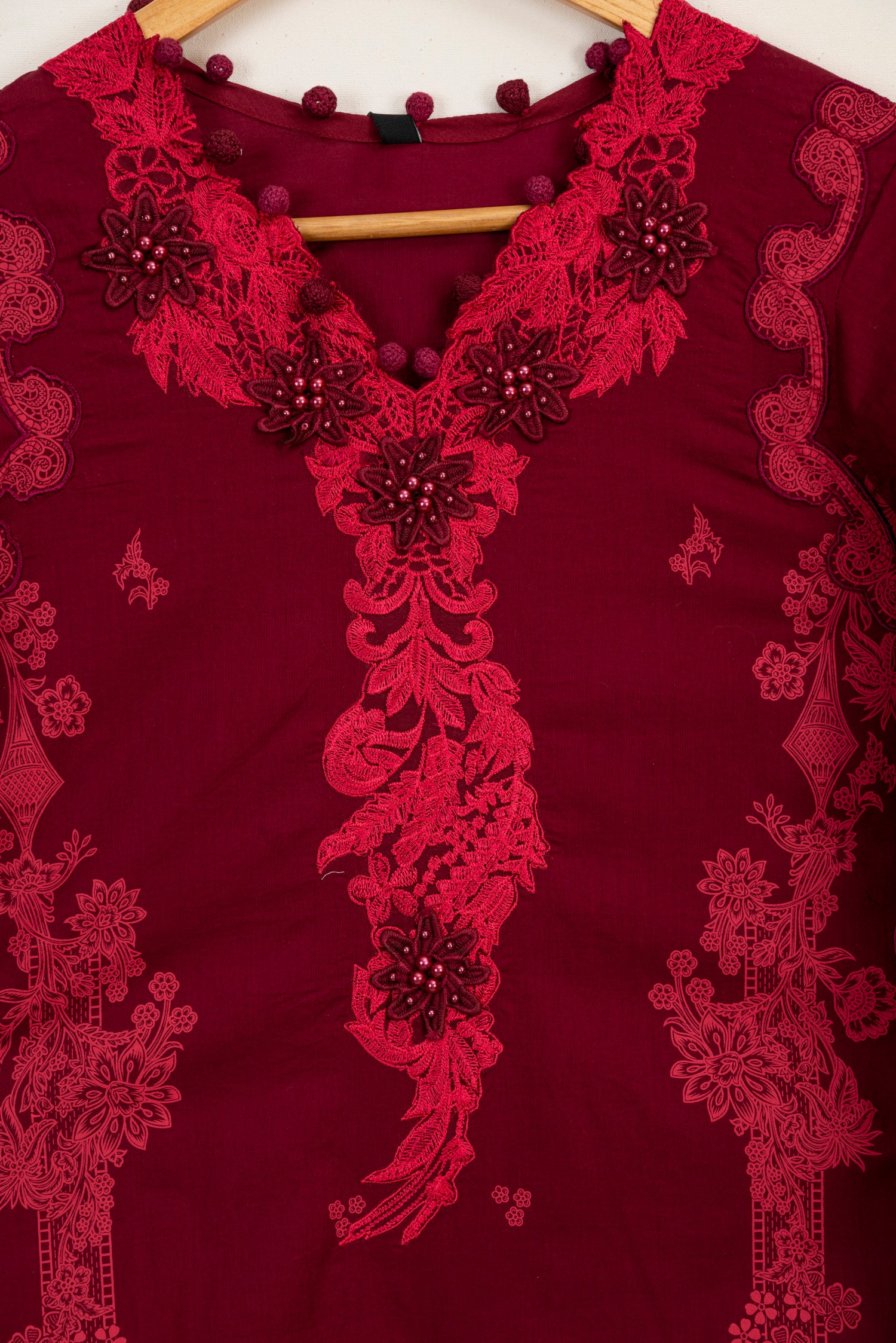 Sana Safinaz Muzlin 8B Embroidered Lawn 3 Piece Suit SAN340