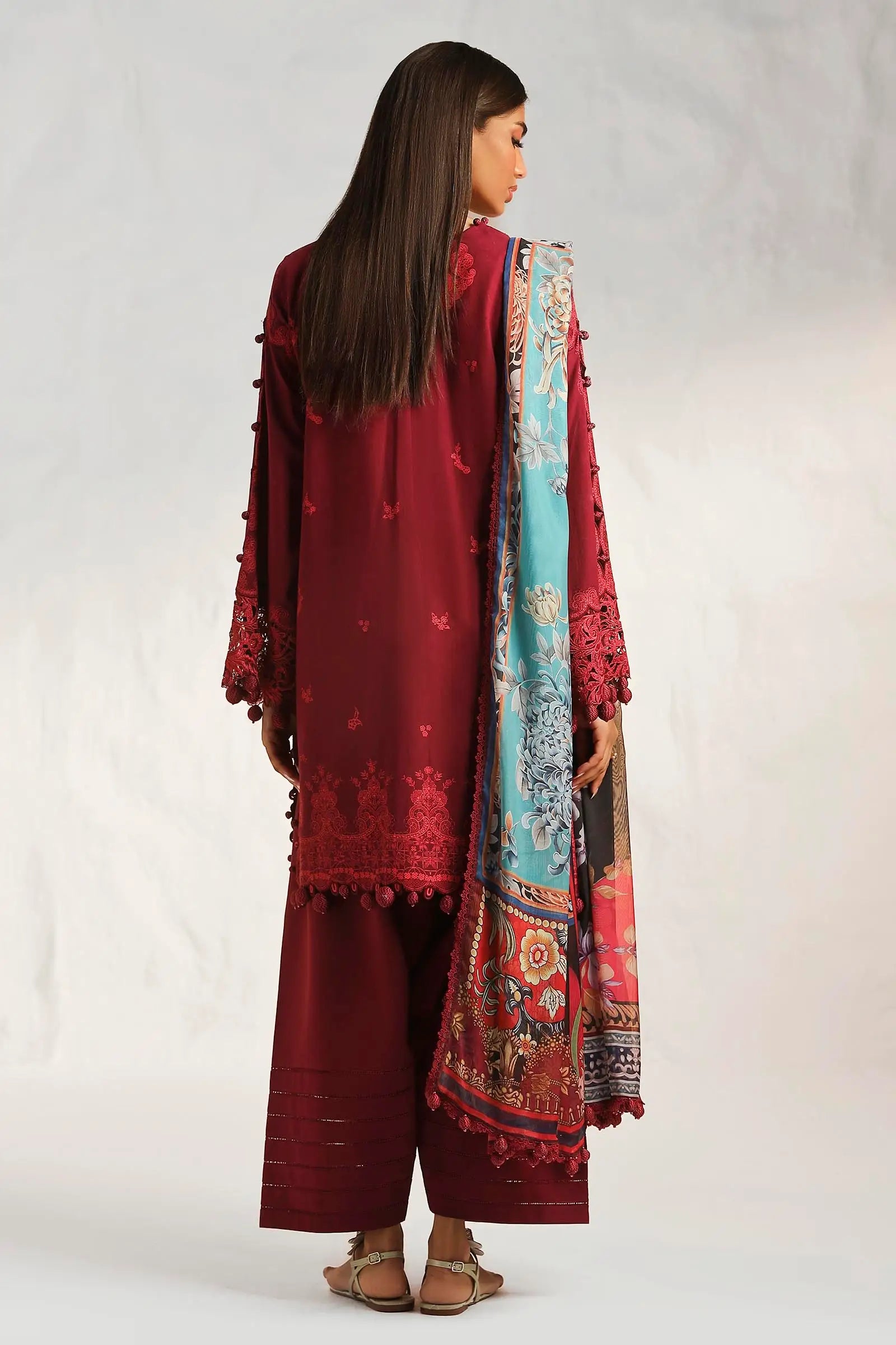 Sana Safinaz Muzlin 8B Embroidered Lawn 3 Piece Suit SAN340