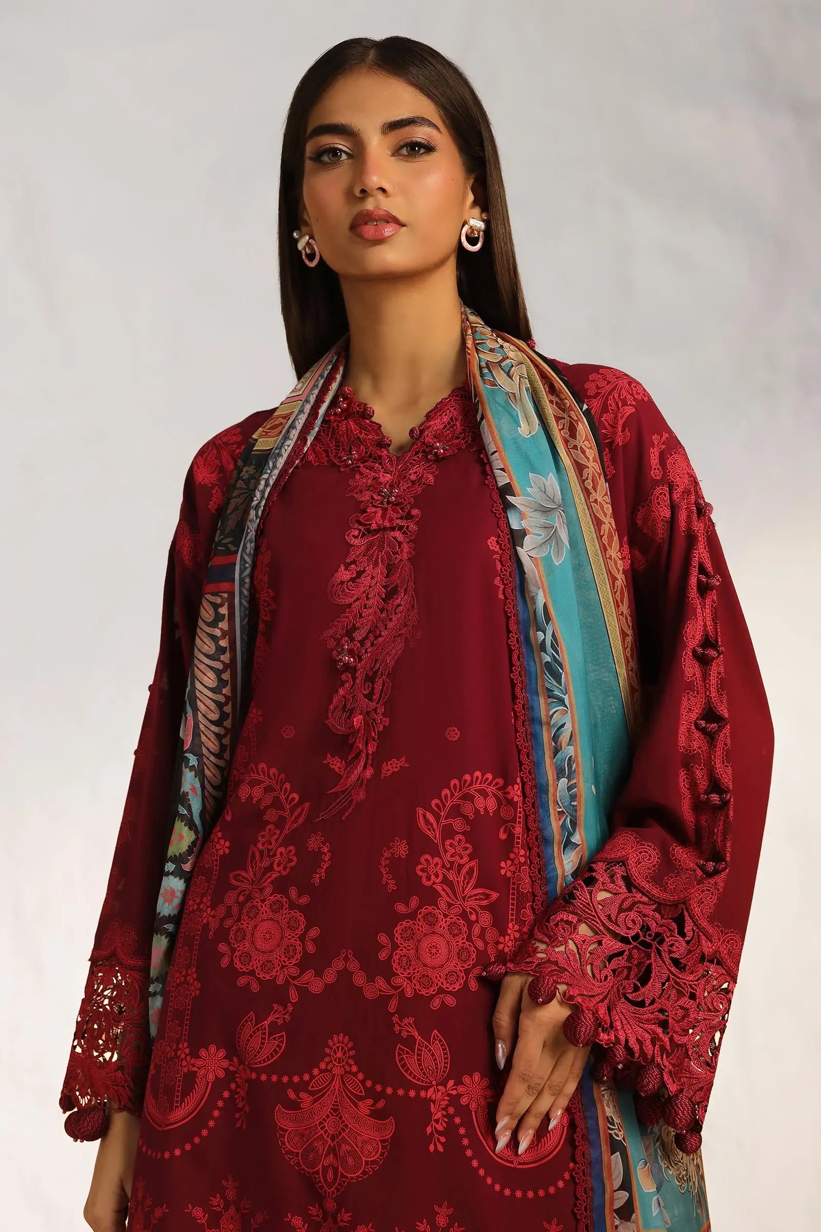 Sana Safinaz Muzlin 8B Embroidered Lawn 3 Piece Suit SAN340