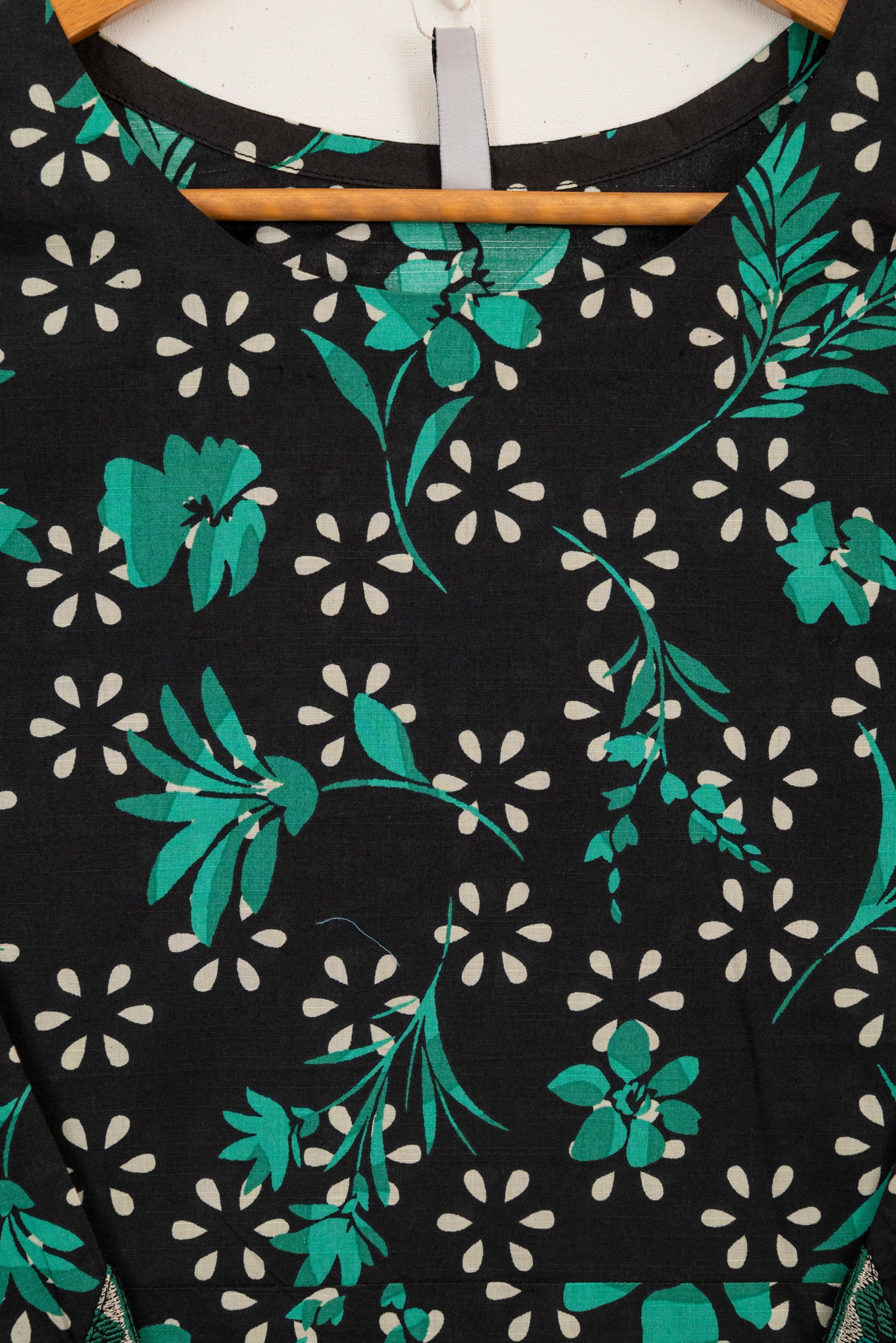 Sapphire Lawn 3 Piece Dress SAP206