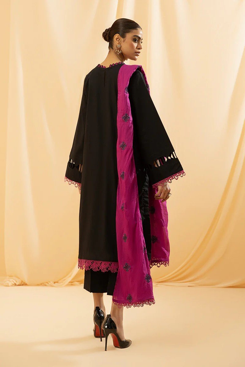 Sapphire Embroidered Lawn 3 Piece Suit SAP145 - Designer dhaage