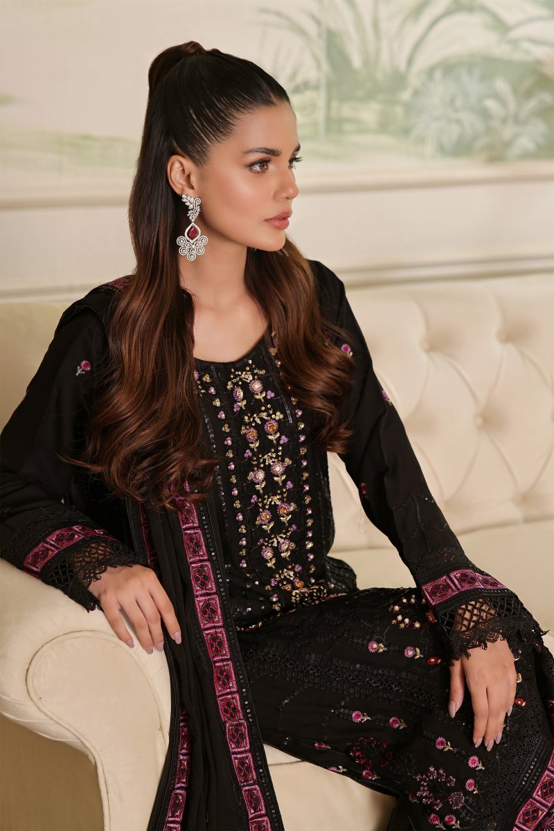 Wardah Uzair Embellished Chiffon Pakistani Wedding Wear WAR24 - Designer dhaage