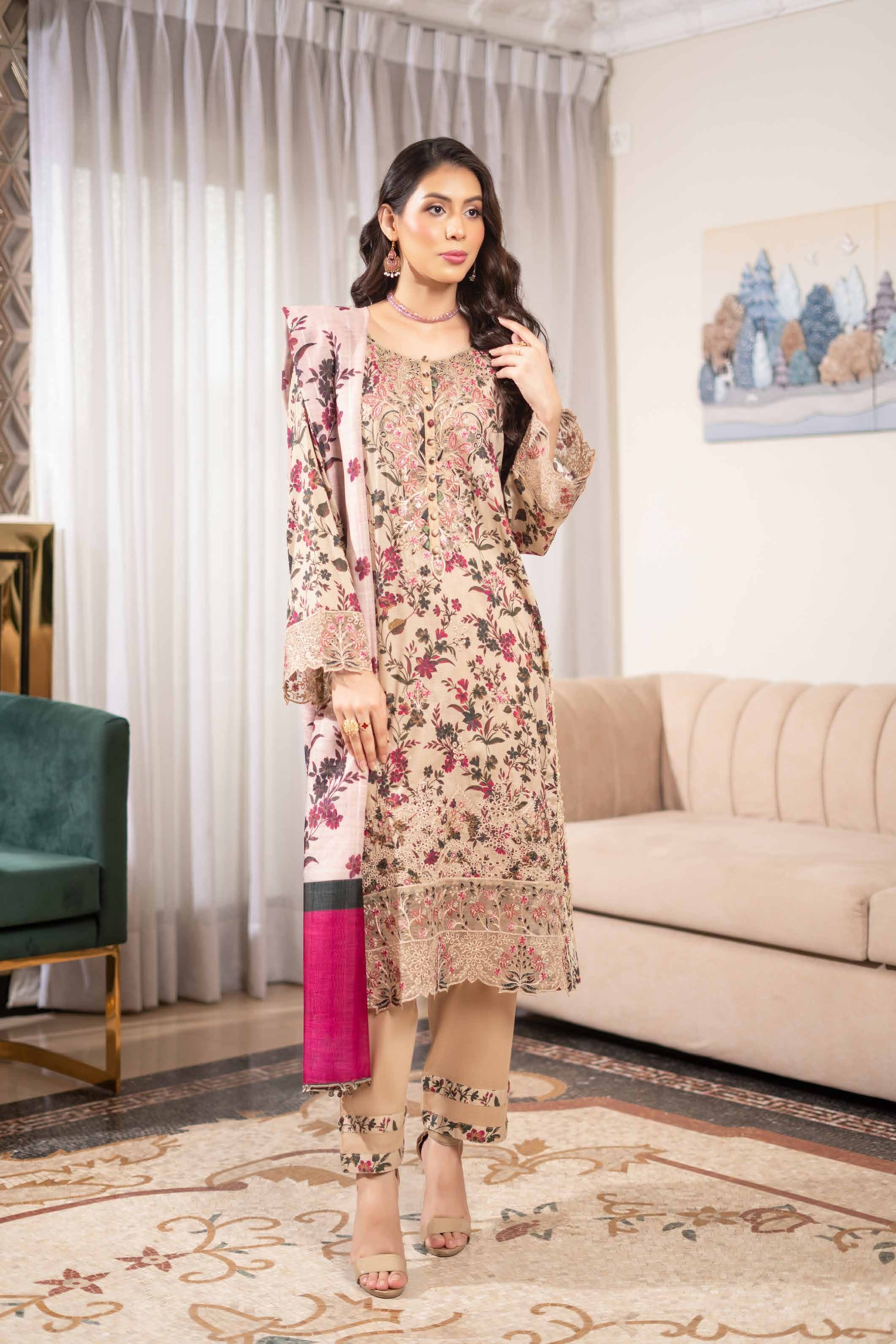 Munira Embroidered Lawn 3 Piece Suit MUN667