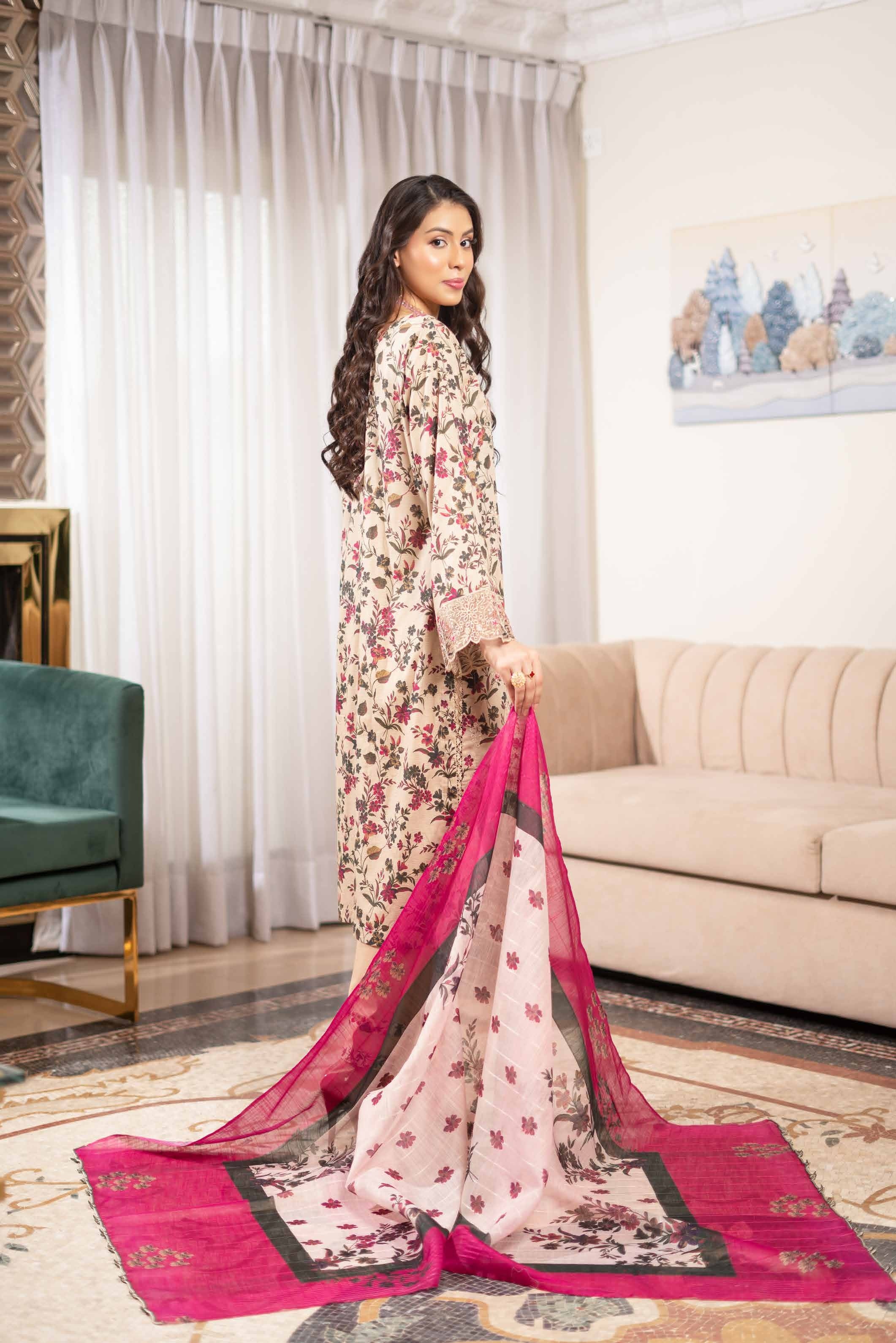 Munira Embroidered Lawn 3 Piece Suit MUN667