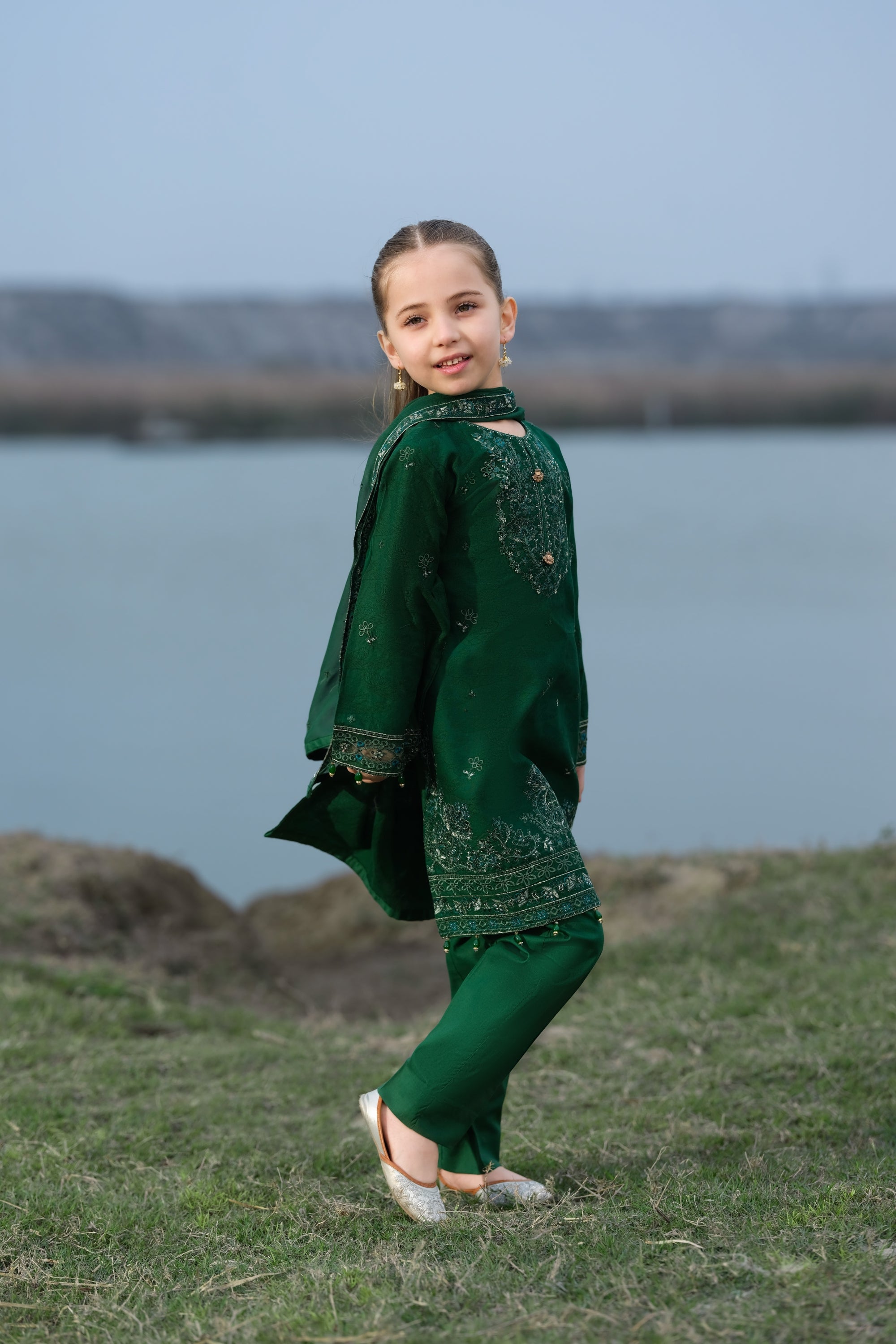 Allys Mama and Me Festive Pret Lotus Era Daisy ALL148