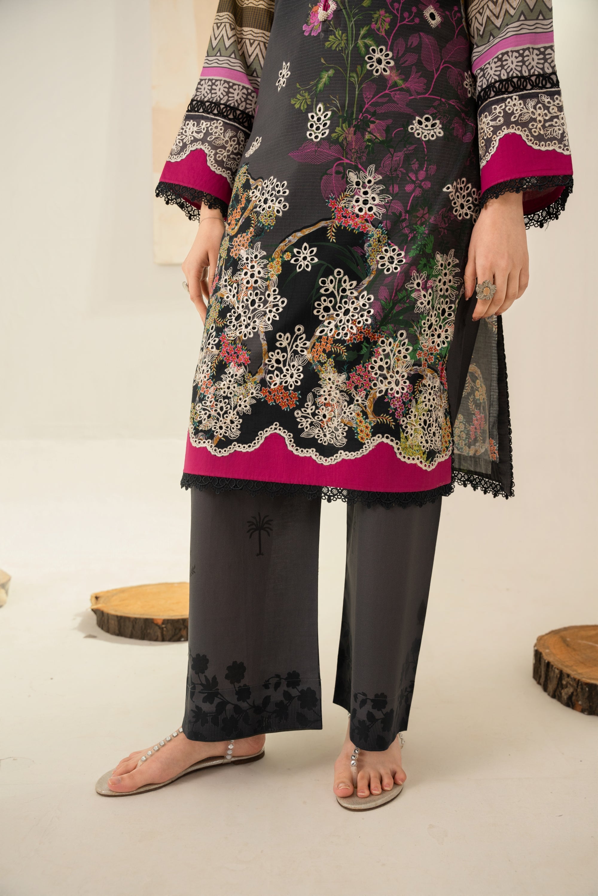 Amal Embroidered Lawn 3 Piece Suit ALL154