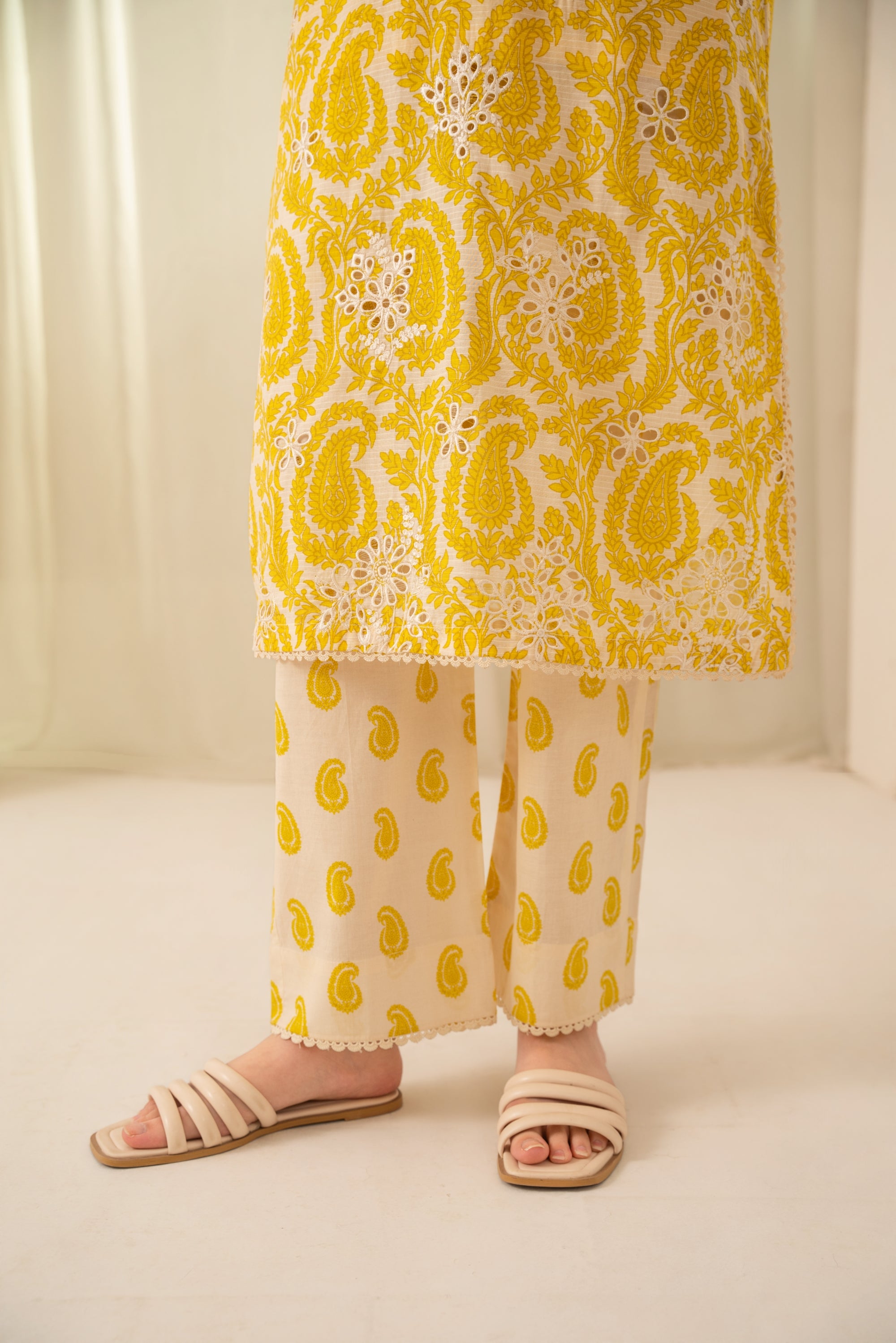 Amal Embroidered Lawn 3 Piece Suit ALL153