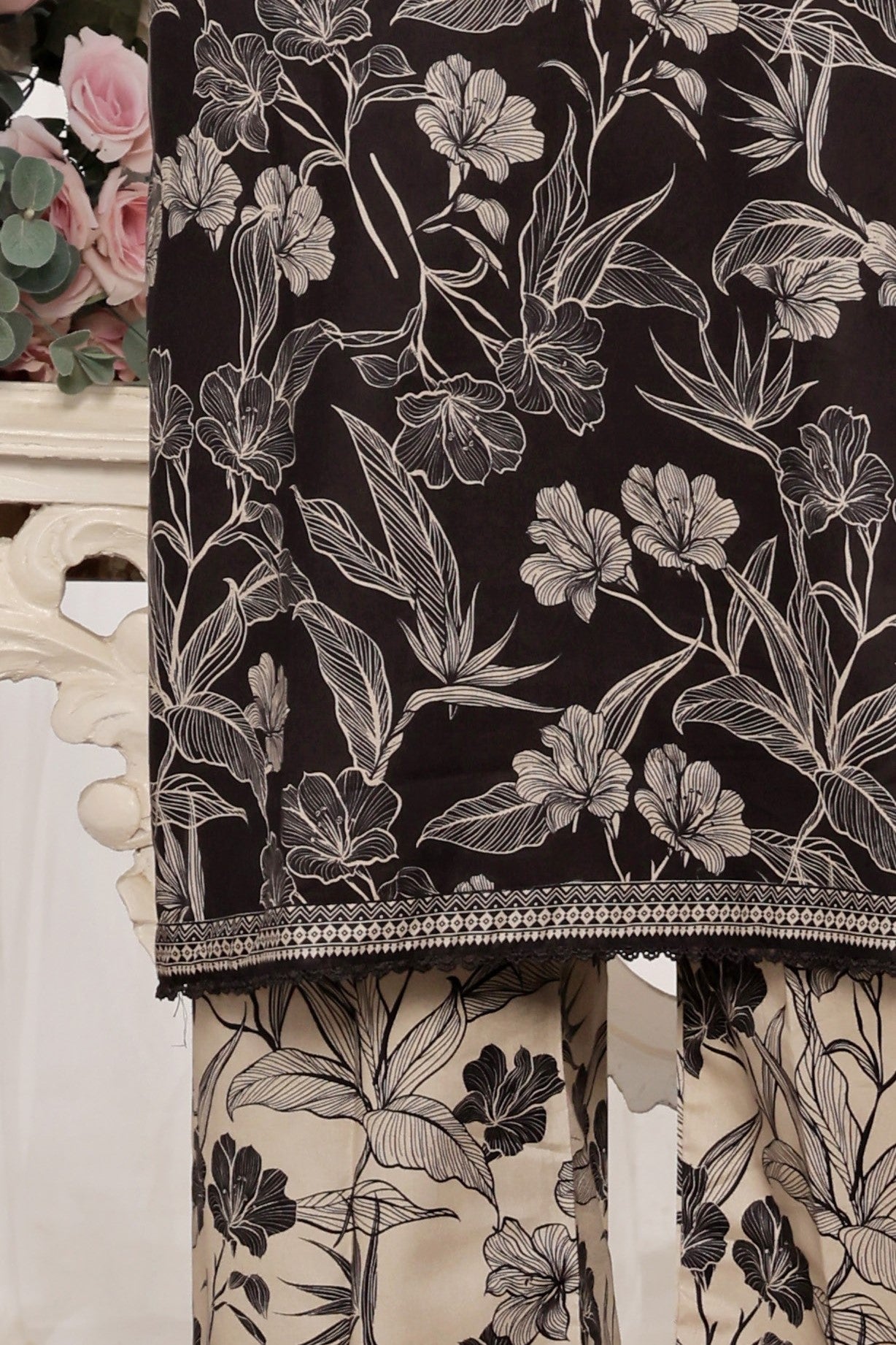 Bin Saeed Lawn 3 Piece Suit BIN211