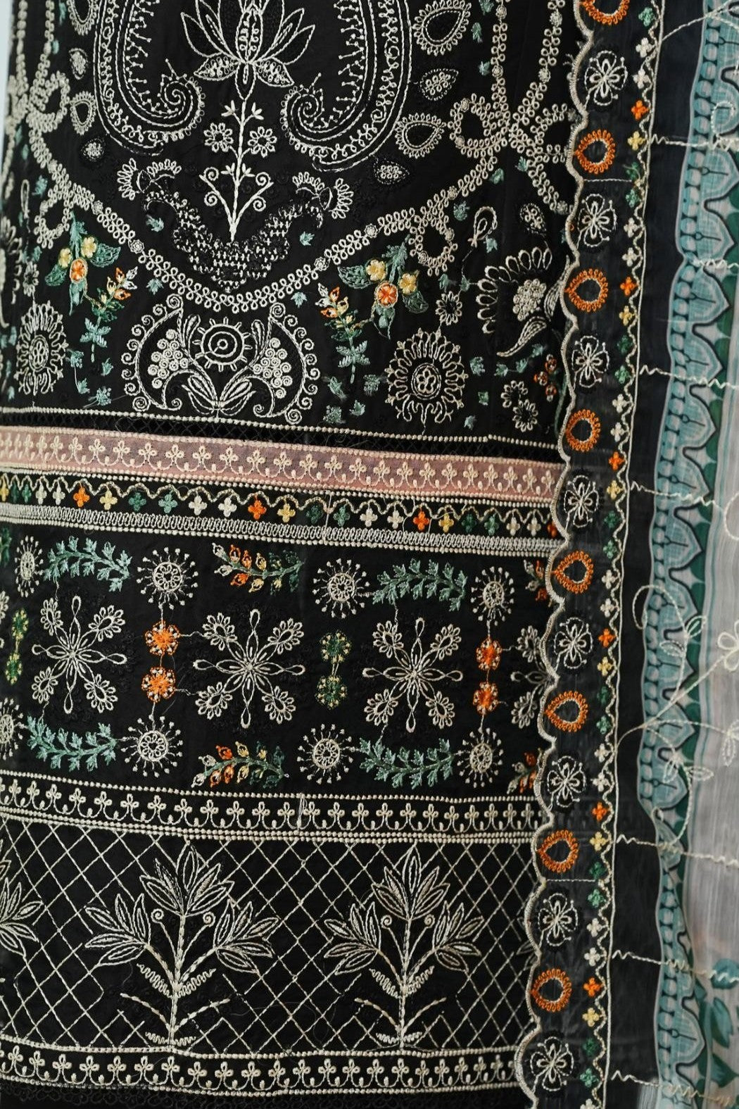 Bin Saeed Luxury Lawn 3 Piece Suit BIN222
