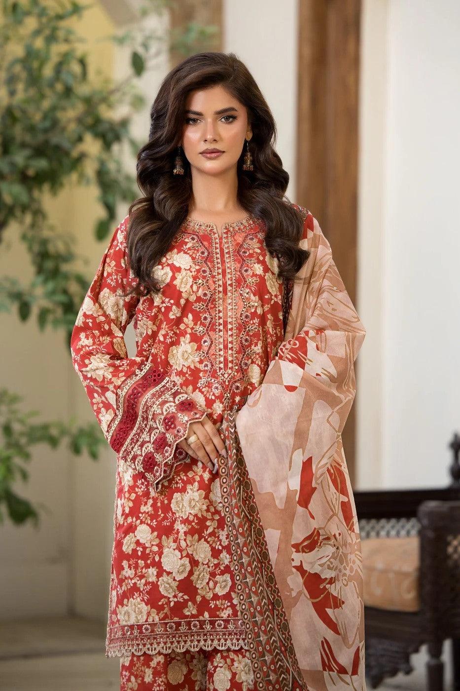Bin Tayyab Embroidered Lawn 3 Piece Suit BIT05