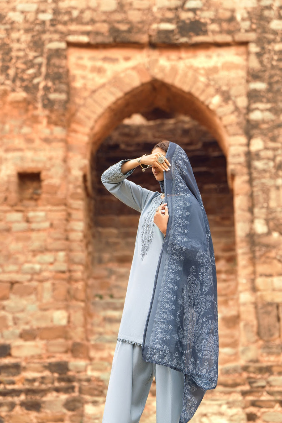 Casual Lite Embroidered Cotton 3 Piece Farshi Shalwar Suit CAS05