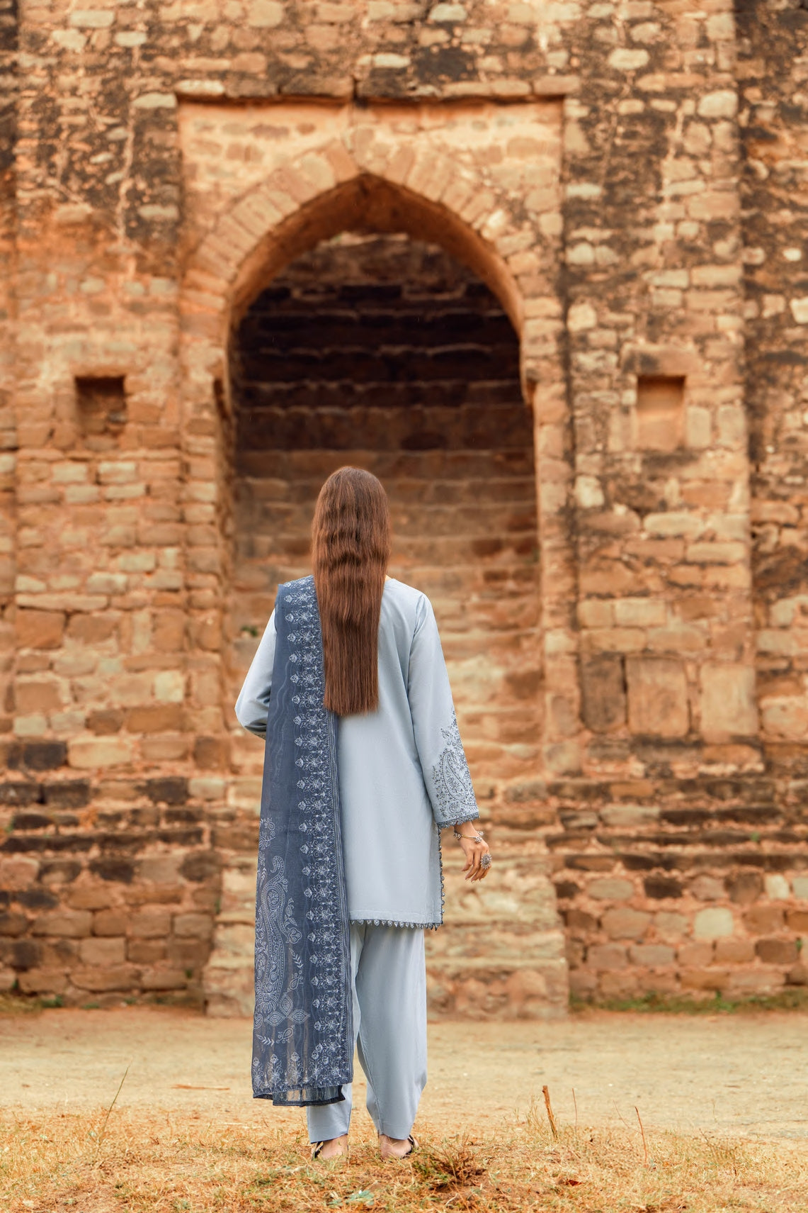 Casual Lite Embroidered Cotton 3 Piece Farshi Shalwar Suit CAS05