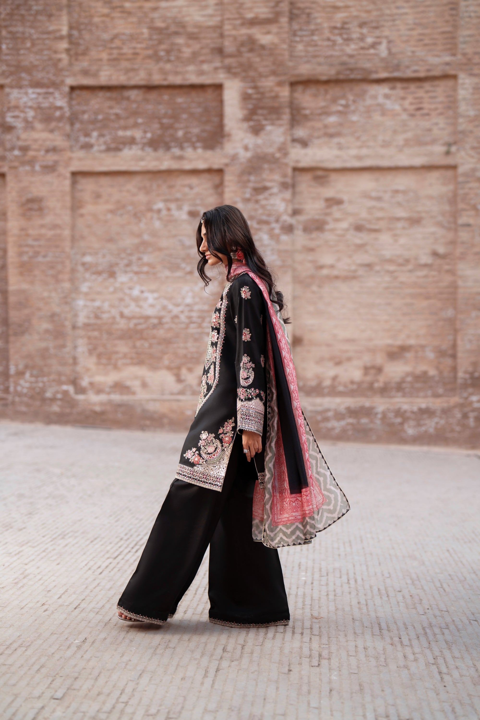 Casual Lite Festive Gulkaar CAS13