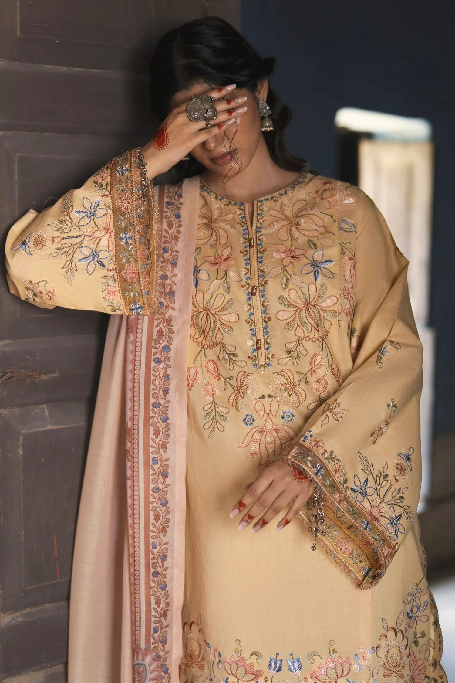 Casual Lite Festive Suit Golden Blossom CAS39