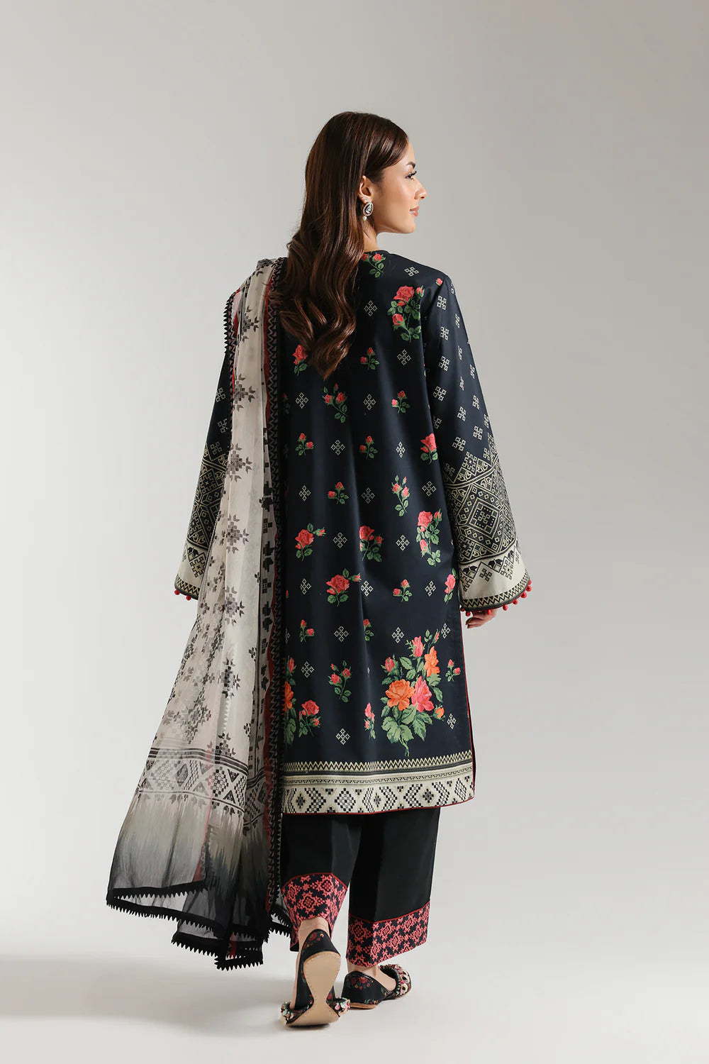 Ethnic Embroidered Lawn 3 Piece Suit ETH68