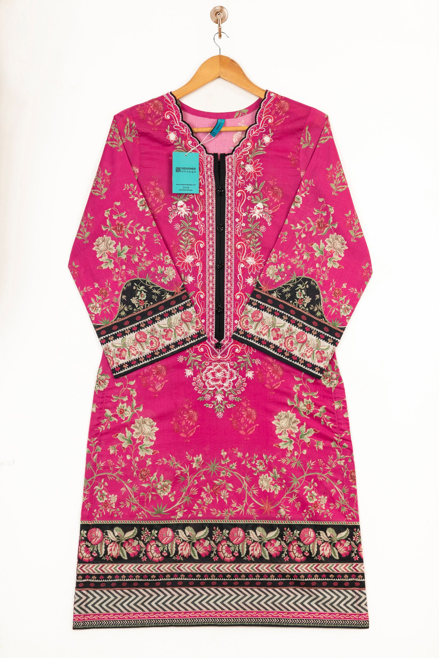 Ethnic Embroidered Lawn 3 Piece Suit ETH78