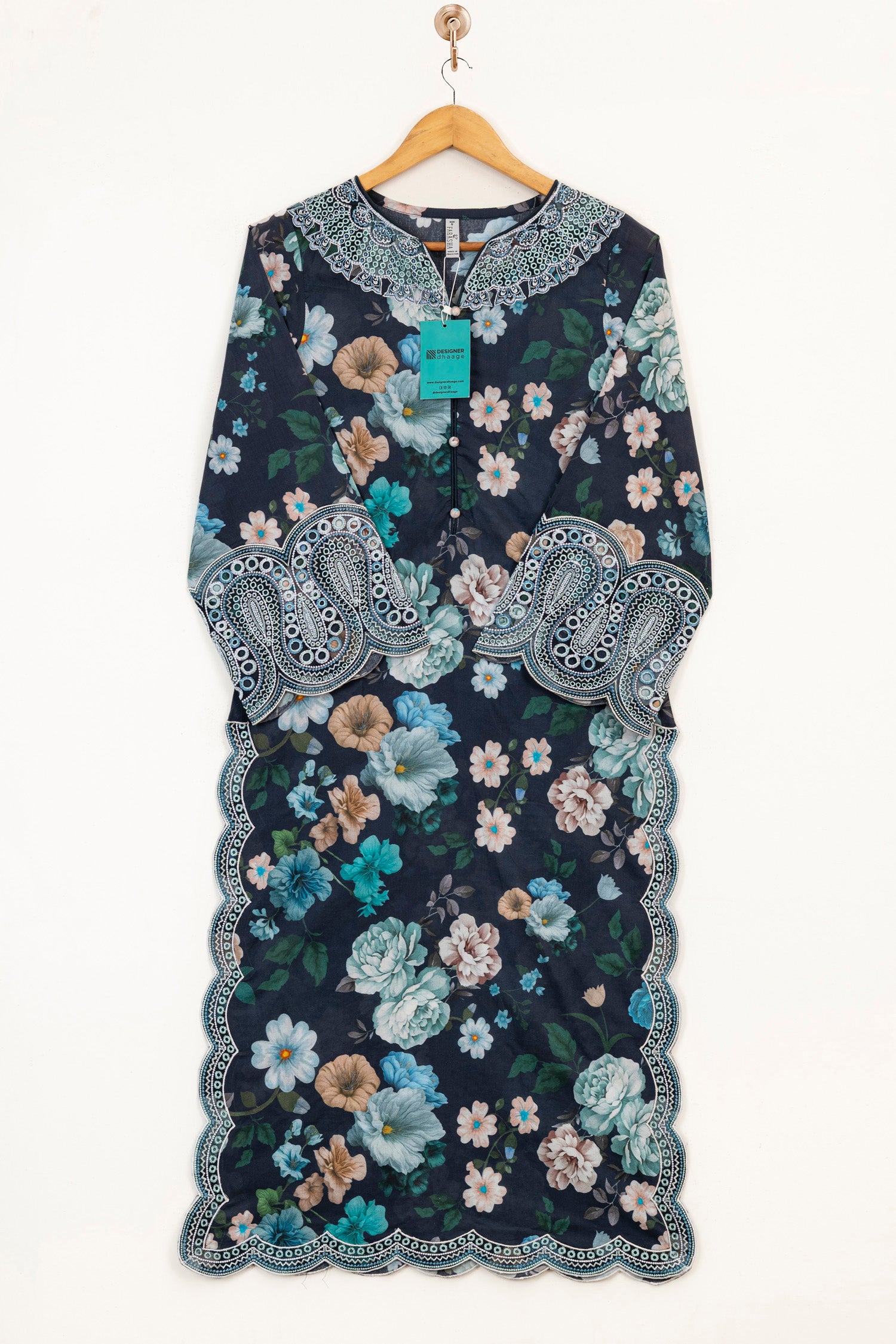 Farasha Embroidered Lawn 3 Piece Suit FAR20