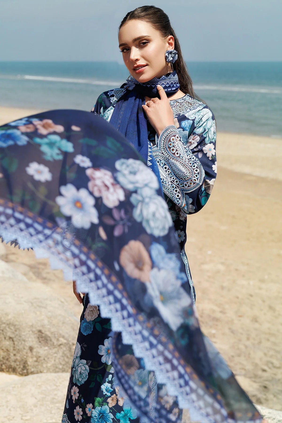 Farasha Embroidered Lawn 3 Piece Suit FAR20