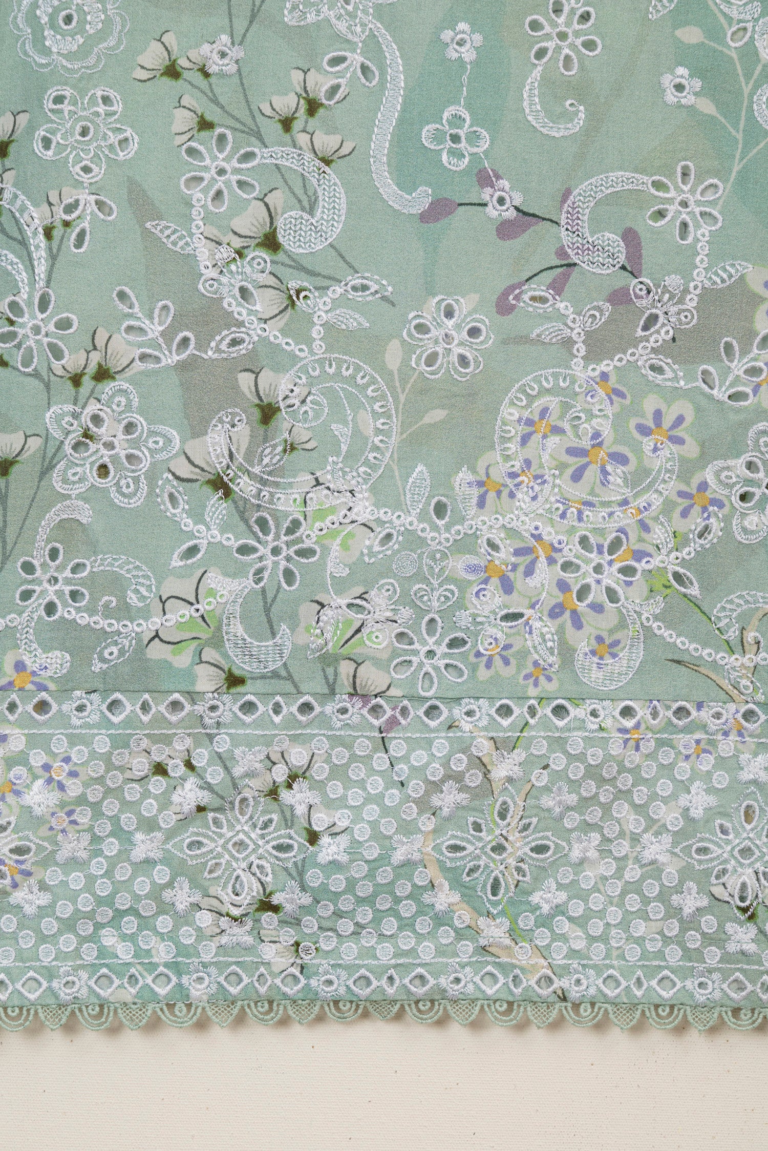 Farasha Embroidered Lawn 3 Piece Suit FAR21